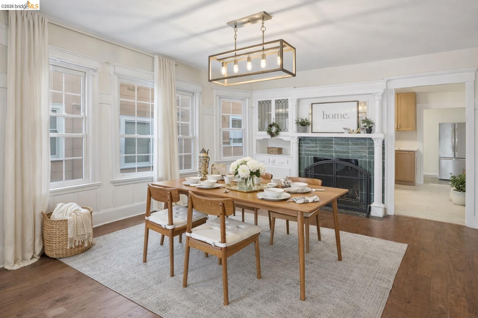 Detail Gallery Image 8 of 51 For 3114 California, Berkeley,  CA 94703 - 7 Beds | 4 Baths