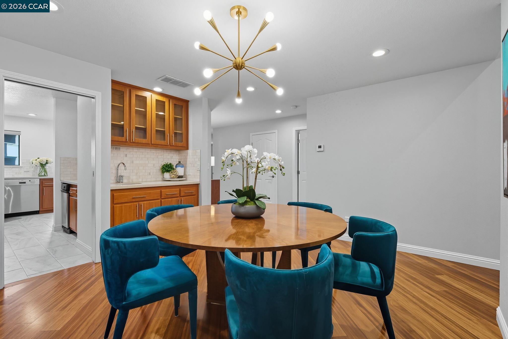 Photo #12: 41124165 Listing: Photo #12