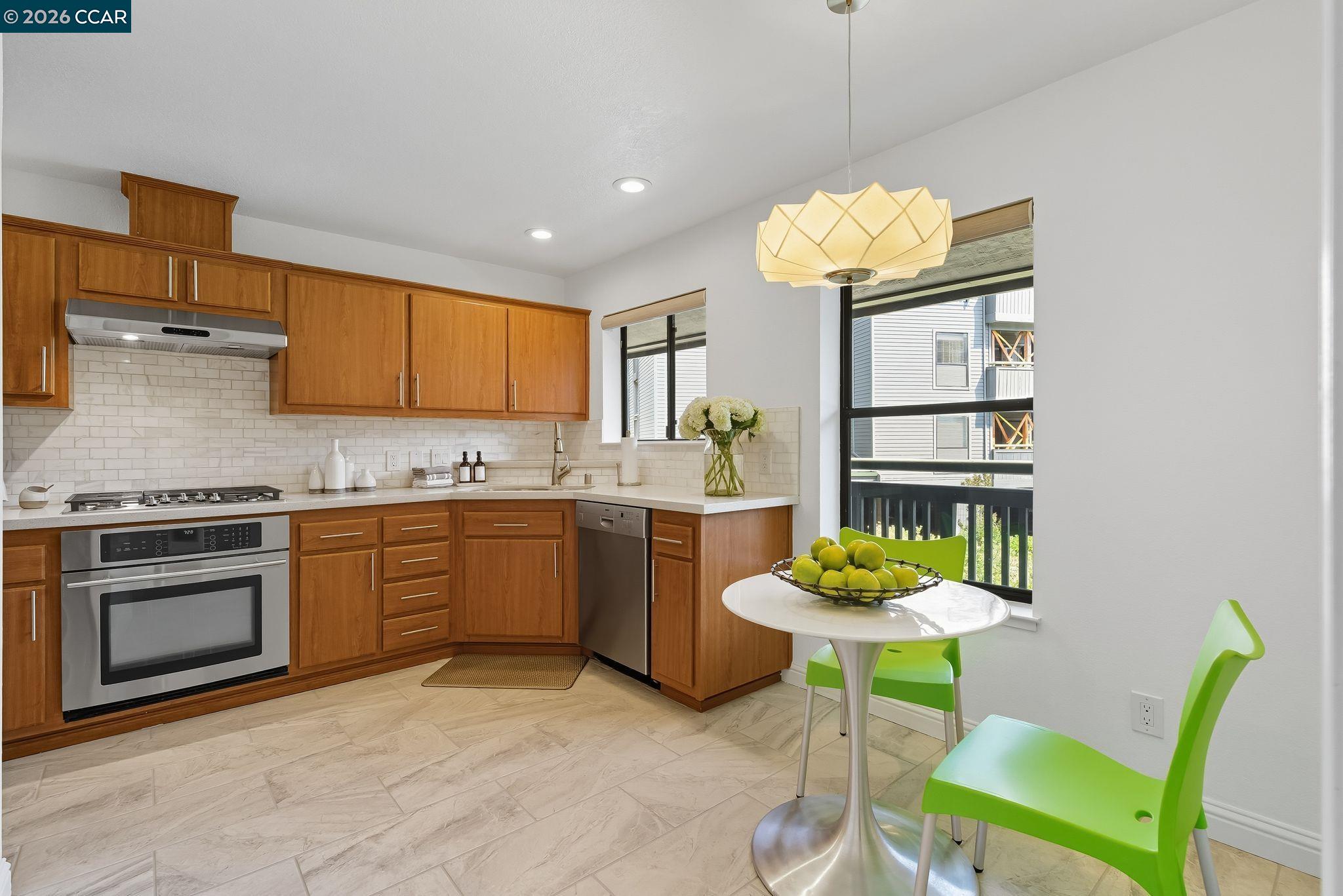 Photo #5: 41124165 Listing: Photo #5