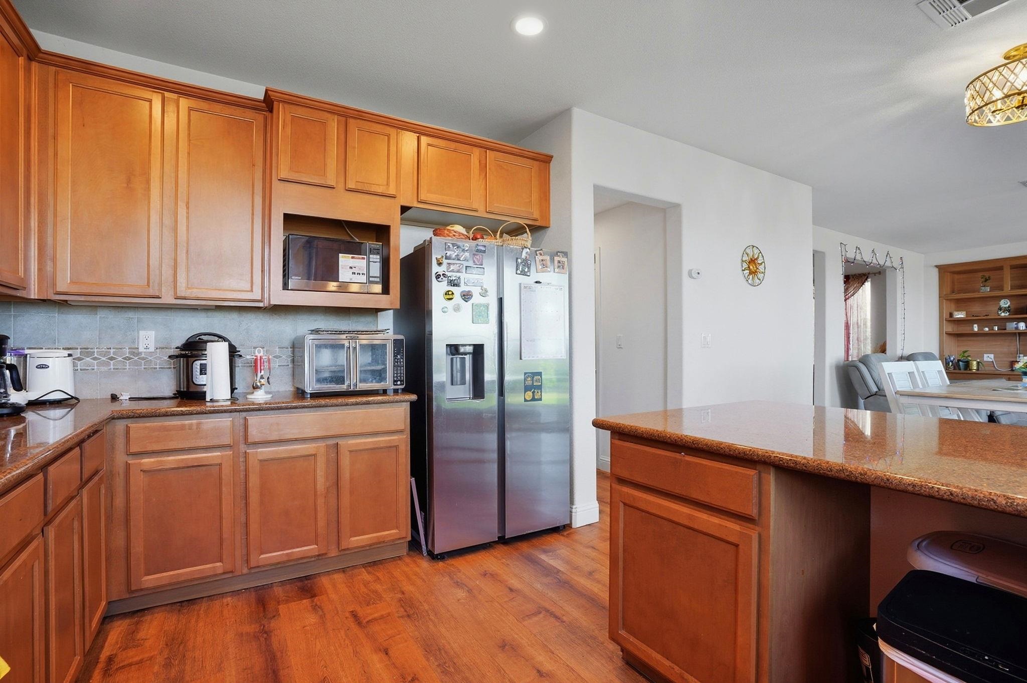 Detail Gallery Image 14 of 47 For 106 White Cap Cove, Hercules,  CA 94547 - 4 Beds | 3 Baths