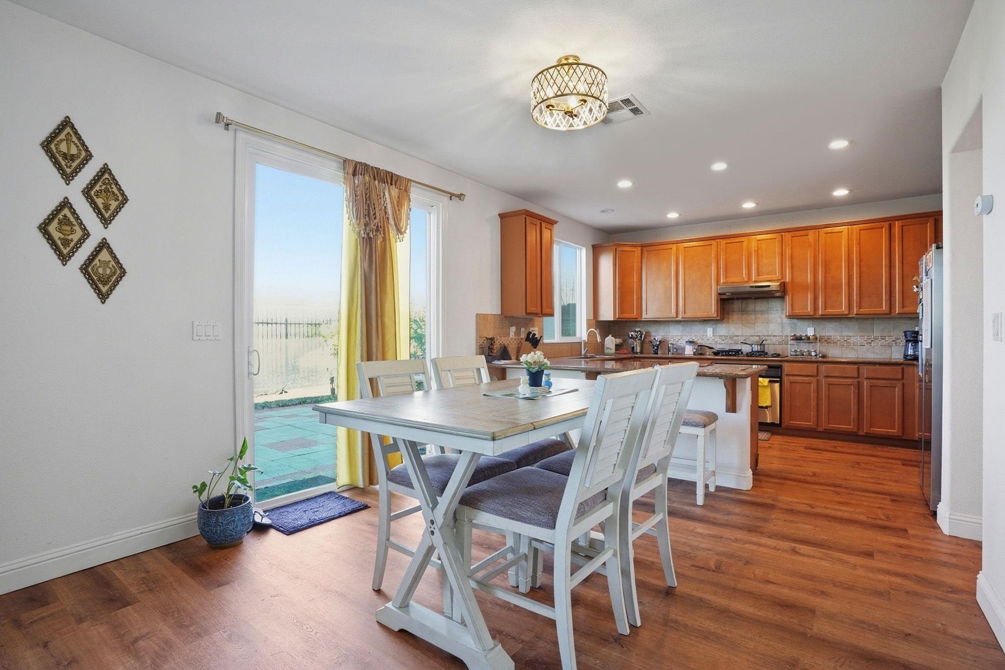 Detail Gallery Image 17 of 47 For 106 White Cap Cove, Hercules,  CA 94547 - 4 Beds | 3 Baths