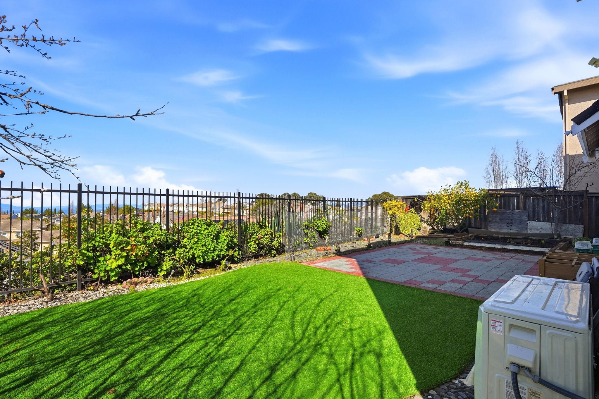 Detail Gallery Image 44 of 47 For 106 White Cap Cove, Hercules,  CA 94547 - 4 Beds | 3 Baths