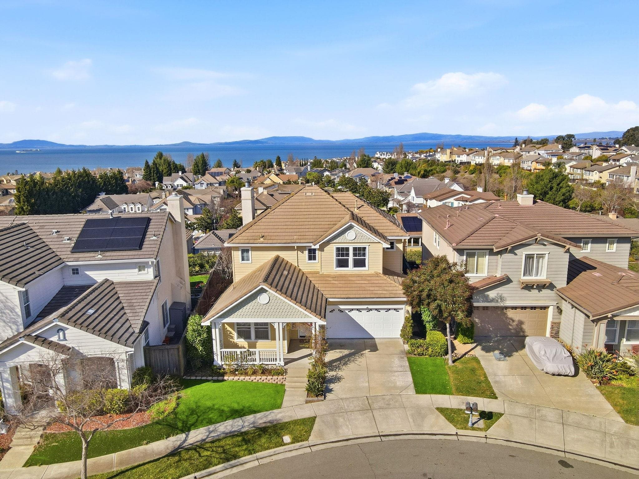 Detail Gallery Image 45 of 47 For 106 White Cap Cove, Hercules,  CA 94547 - 4 Beds | 3 Baths