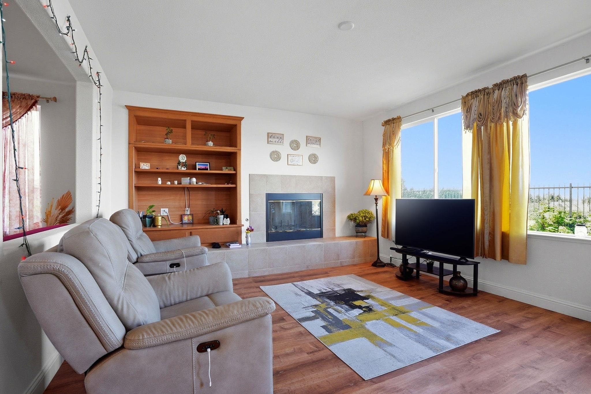 Detail Gallery Image 8 of 47 For 106 White Cap Cove, Hercules,  CA 94547 - 4 Beds | 3 Baths