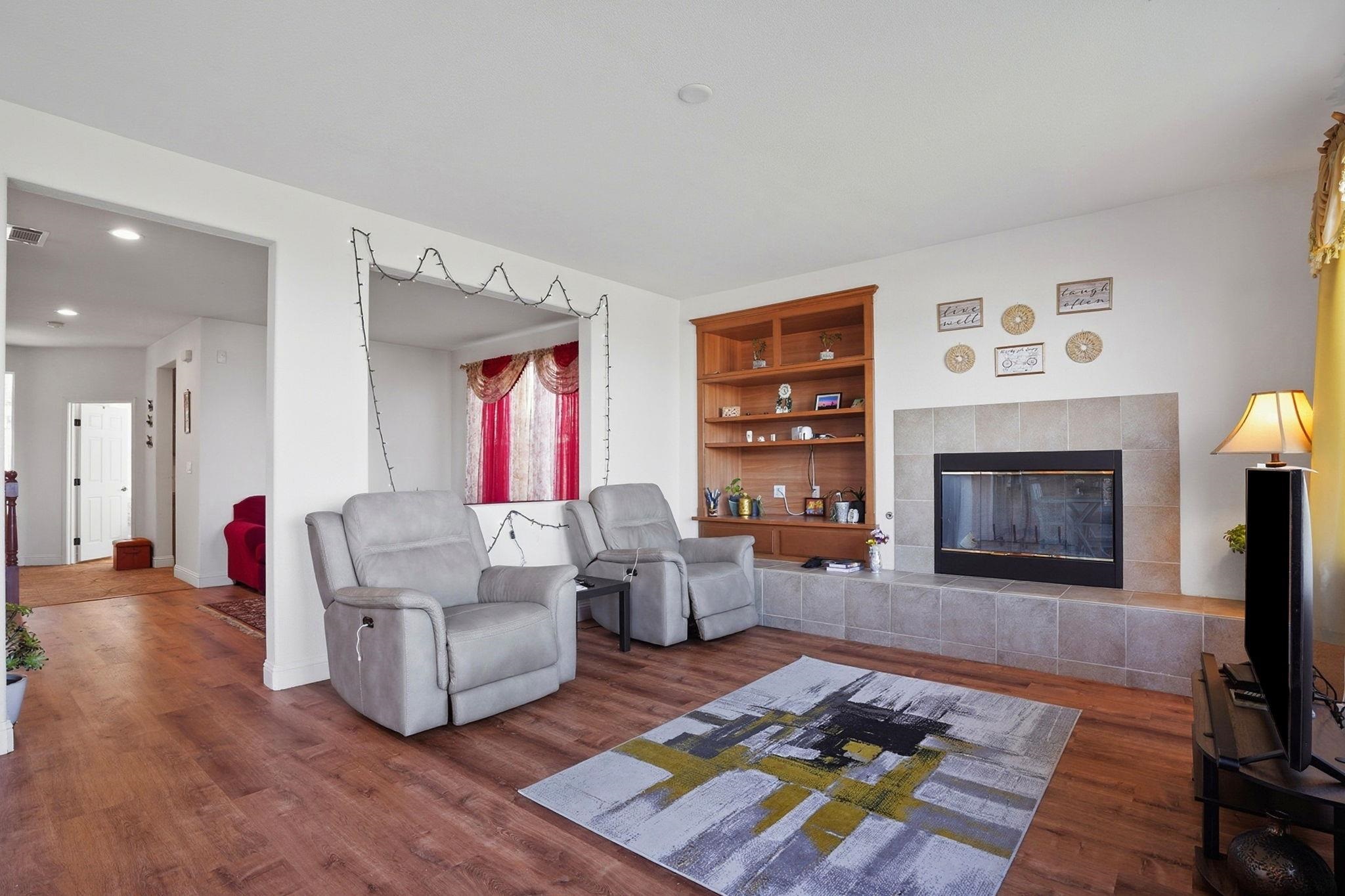 Detail Gallery Image 9 of 47 For 106 White Cap Cove, Hercules,  CA 94547 - 4 Beds | 3 Baths