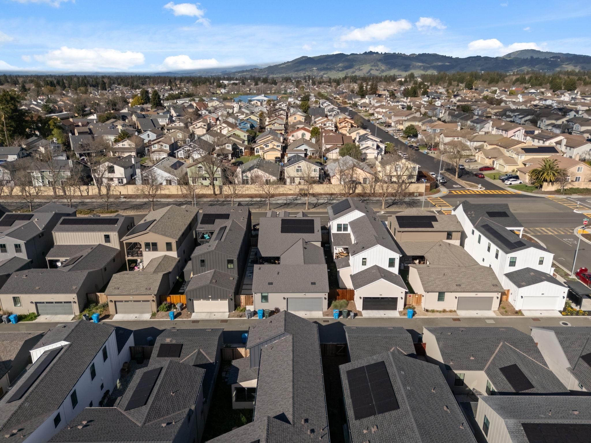 Detail Gallery Image 37 of 40 For 8949 Camino Colegio, Rohnert Park,  CA 94928 - 3 Beds | 2 Baths