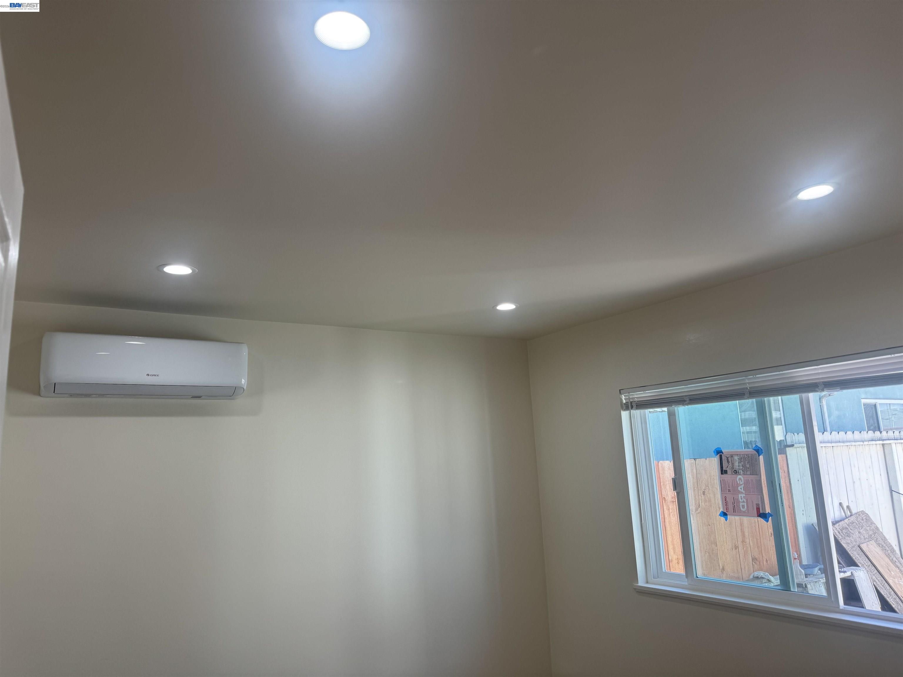 Detail Gallery Image 4 of 16 For 1632 Wayne Ave, San Leandro,  CA 94577 - 3 Beds | 2 Baths