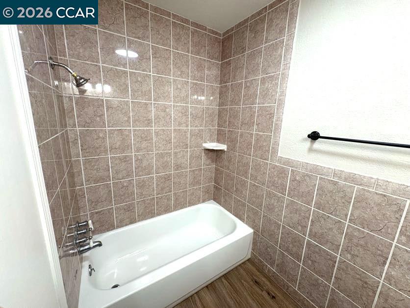 Photo #23: 41124171 Listing: Photo #23