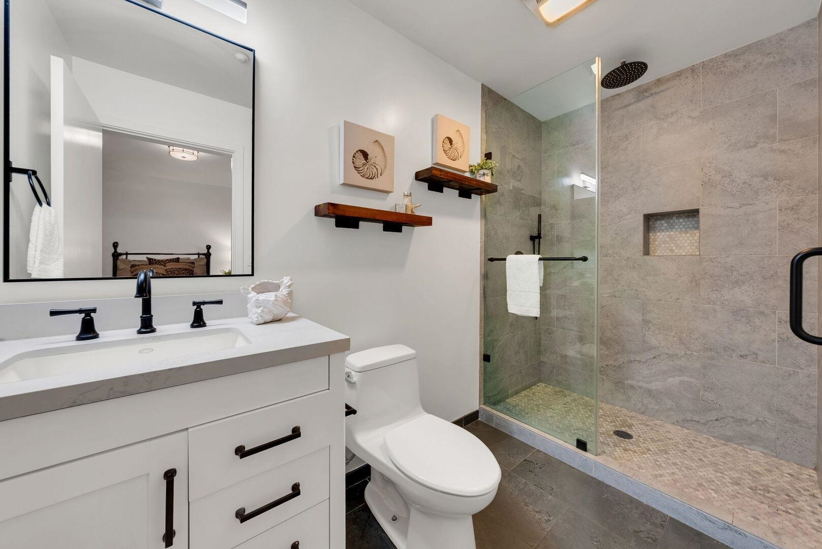 Detail Gallery Image 12 of 18 For 1565 32nd St Apt 2,  Oakland,  CA 94608 - 2 Beds | 2/1 Baths