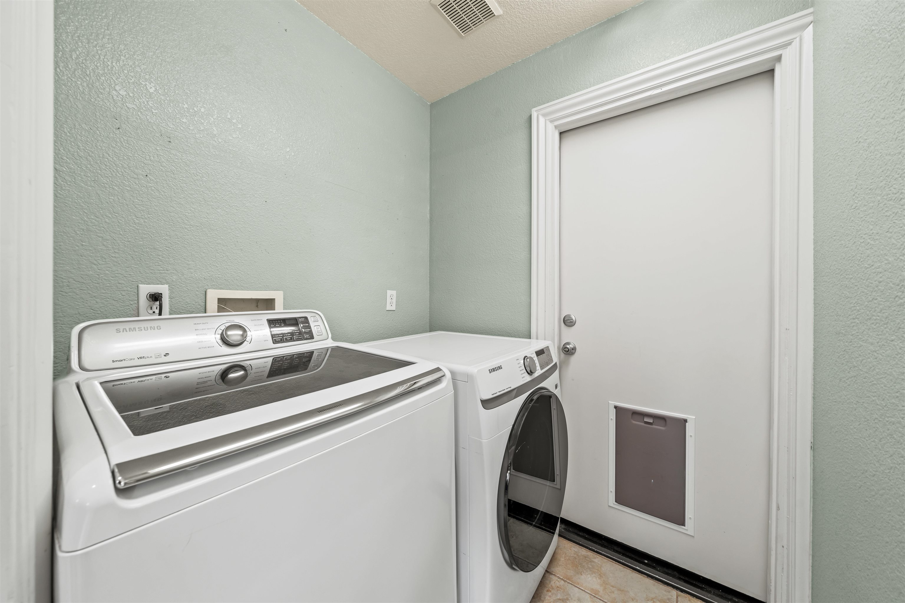 Detail Gallery Image 20 of 39 For 1442 Earl Glen, Brentwood,  CA 94513 - 4 Beds | 2/1 Baths