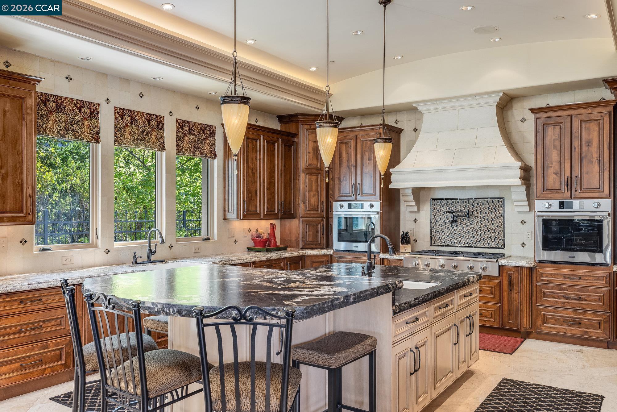 Detail Gallery Image 24 of 60 For 940 Eagle Ridge Dr, Danville,  CA 94506 - 6 Beds | 7/1 Baths