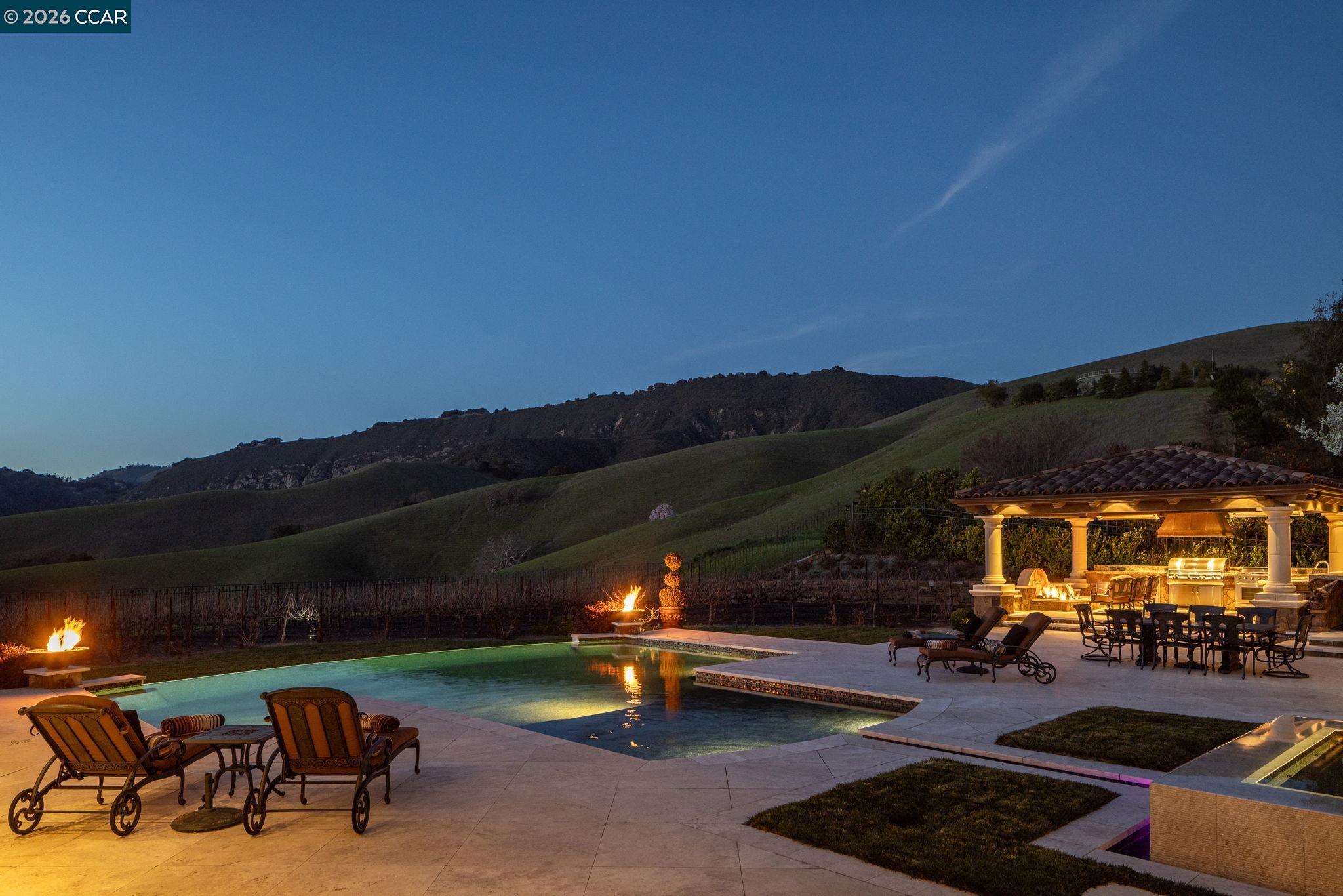 940 Eagle Ridge Dr, Danville, CA, 94506