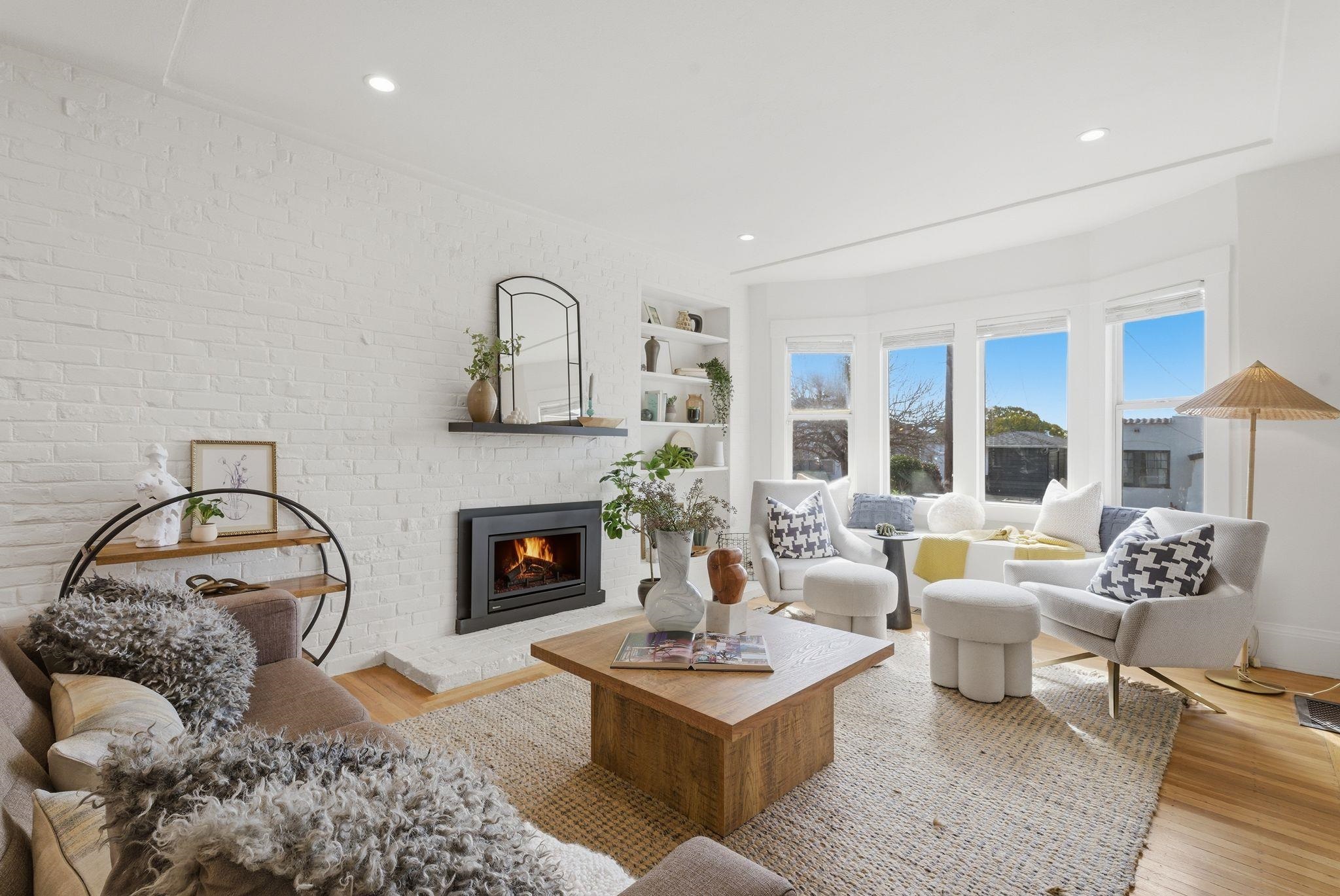 Detail Gallery Image 4 of 46 For 6024 Mauritania Ave, Oakland,  CA 94605 - 3 Beds | 1/1 Baths