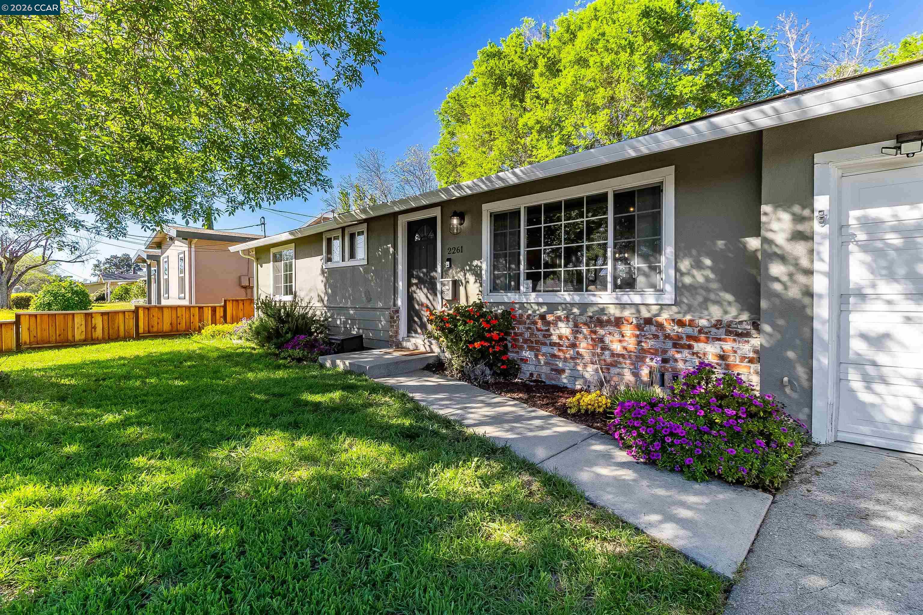 2261 Gehringer Dr, Concord CA 94520 — photo 2