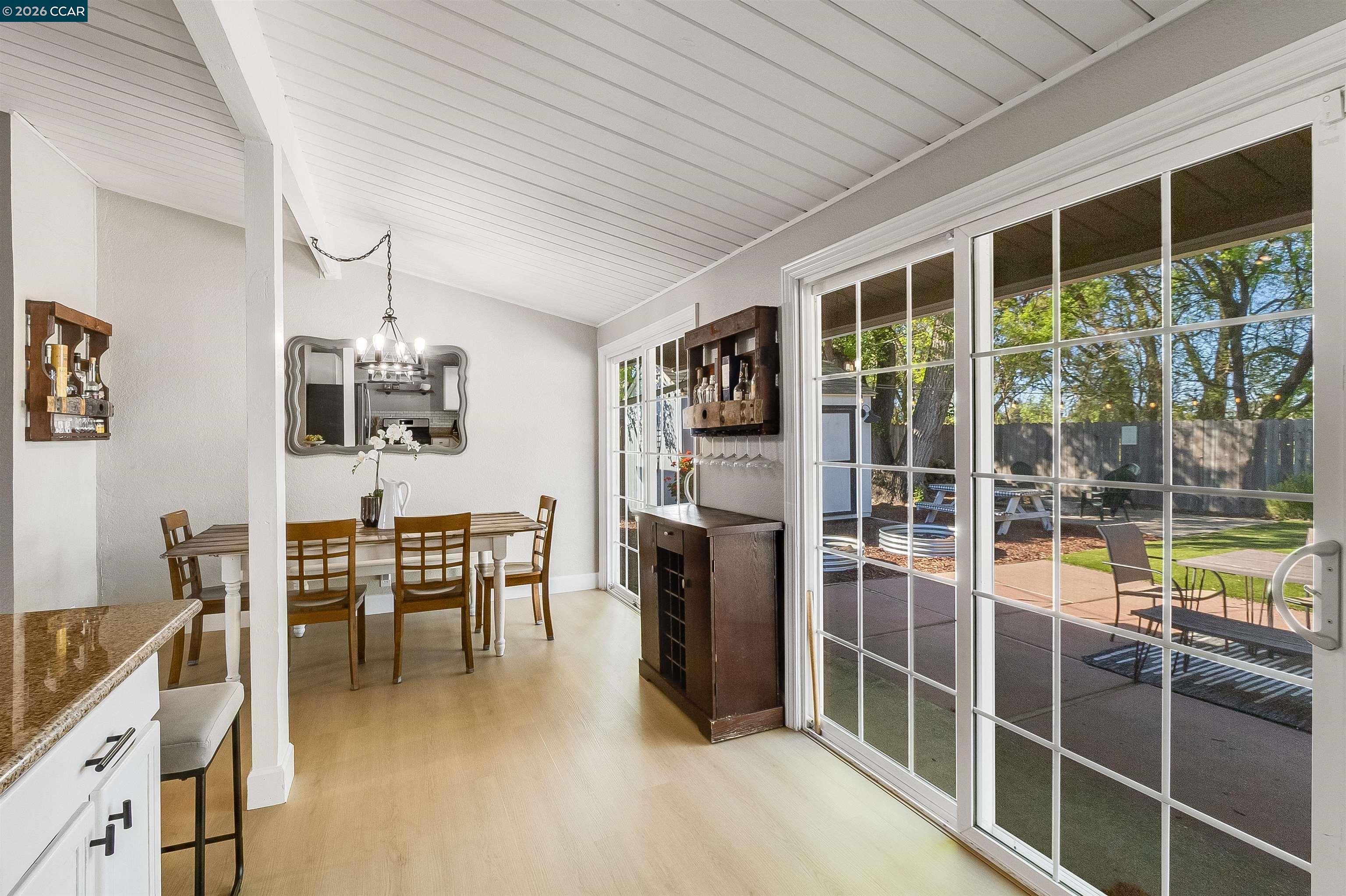 Detail Gallery Image 14 of 38 For 2261 Gehringer Dr, Concord,  CA 94520 - 3 Beds | 2 Baths