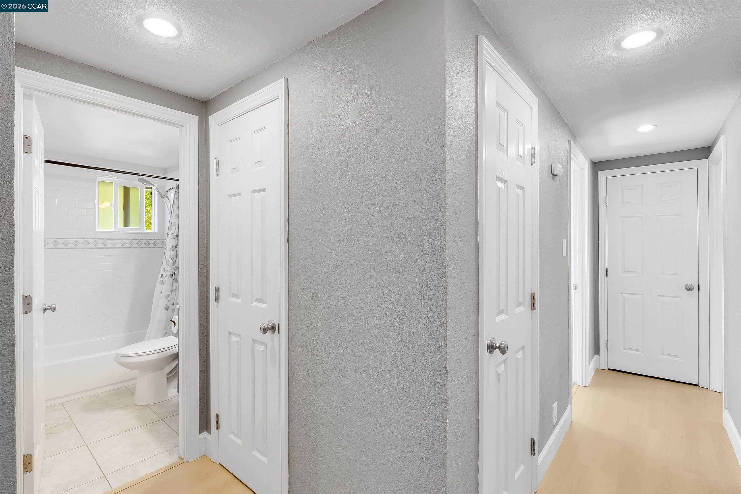 Detail Gallery Image 18 of 38 For 2261 Gehringer Dr, Concord,  CA 94520 - 3 Beds | 2 Baths