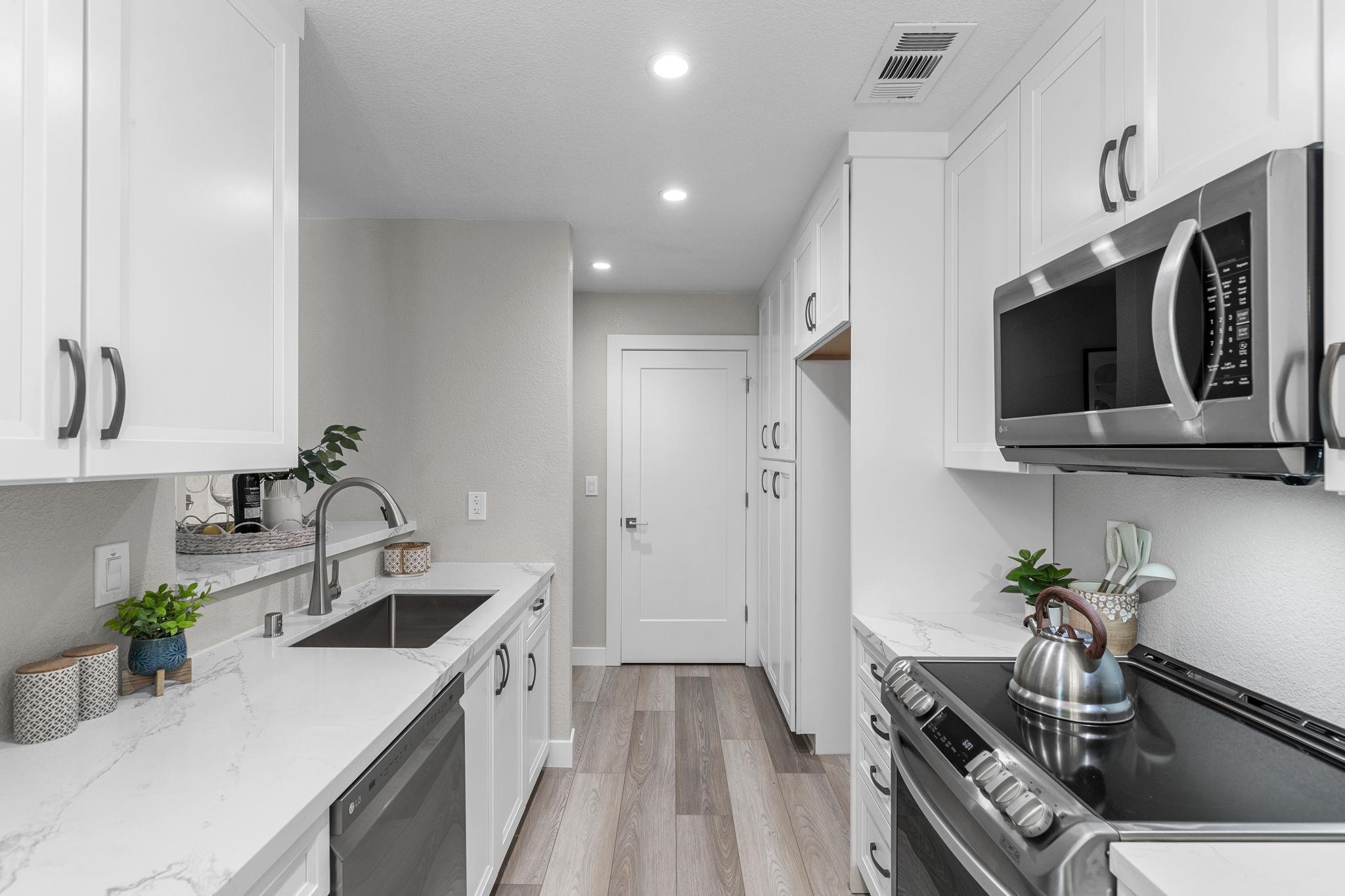 Photo #17: 41124179 Listing: Photo #17