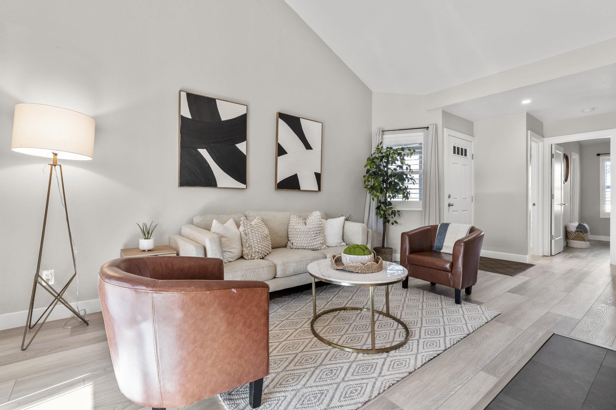 Photo #8: 41124179 Listing: Photo #8