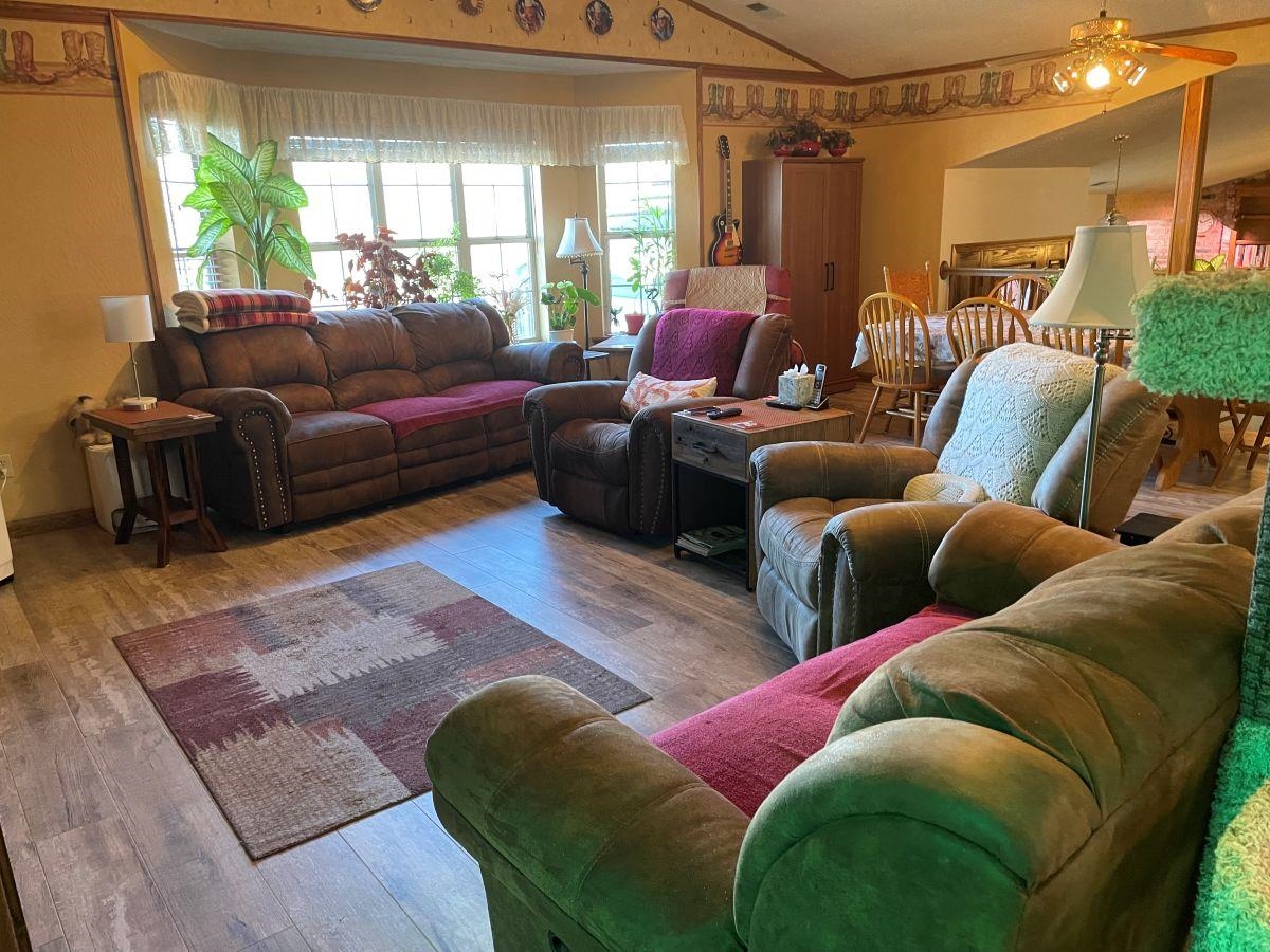 Detail Gallery Image 16 of 24 For 13530 Joshua Way, Sonora,  CA 95370 - 3 Beds | 2/1 Baths