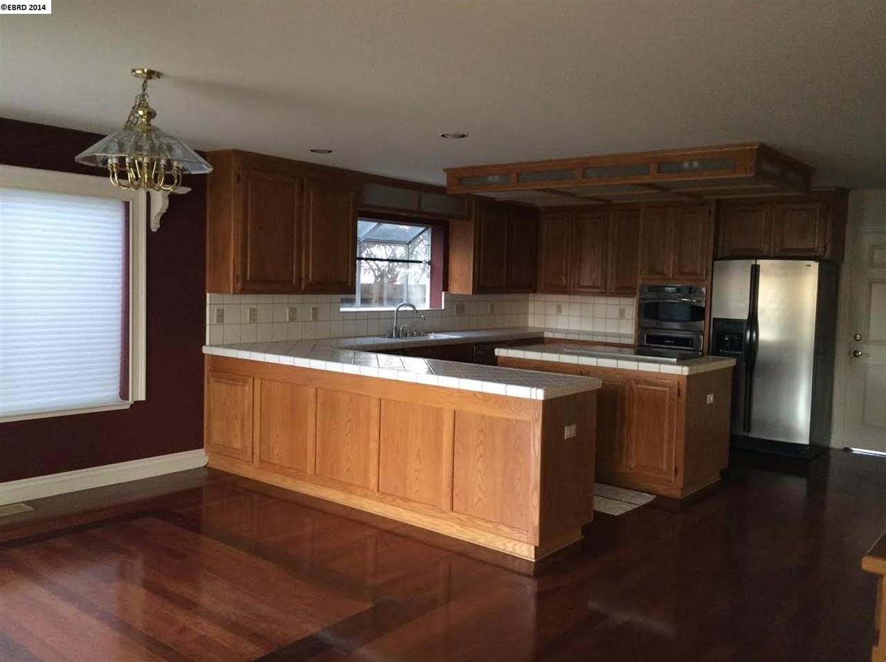 Detail Gallery Image 2 of 7 For 5650 Edgeview Dr, Discovery Bay,  CA 94505-9281 - 4 Beds | 3/1 Baths