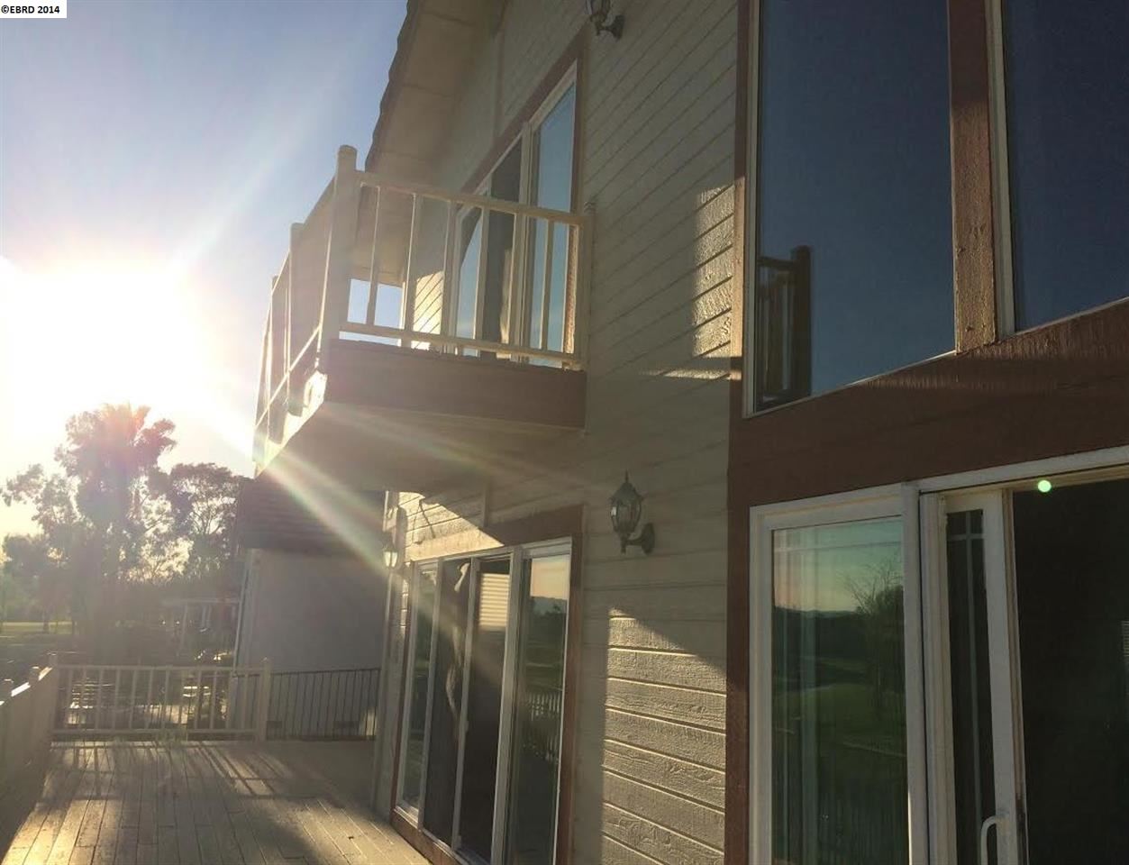 Detail Gallery Image 6 of 7 For 5650 Edgeview Dr, Discovery Bay,  CA 94505-9281 - 4 Beds | 3/1 Baths