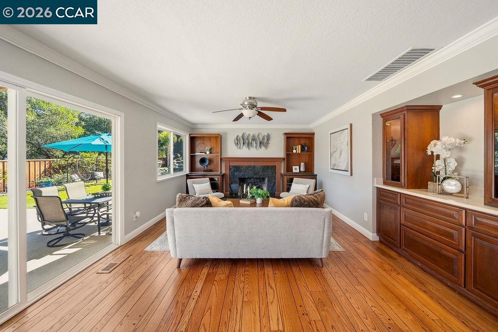 Detail Gallery Image 16 of 60 For 510 Mt Davidson Court, Clayton,  CA 94517 - 5 Beds | 4 Baths