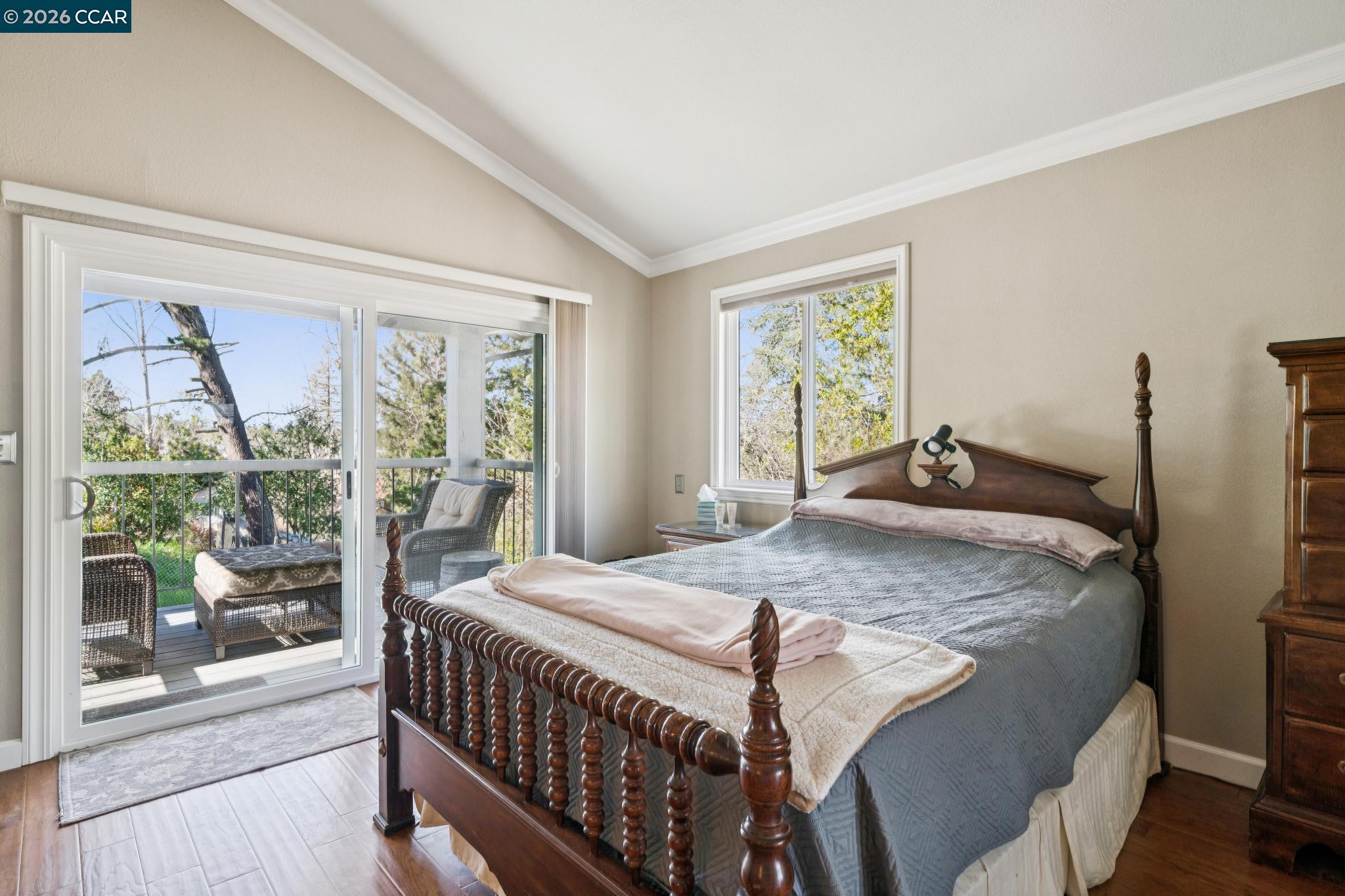 Detail Gallery Image 14 of 35 For 1014 Veterans Ct, Martinez,  CA 94553 - 3 Beds | 2/1 Baths