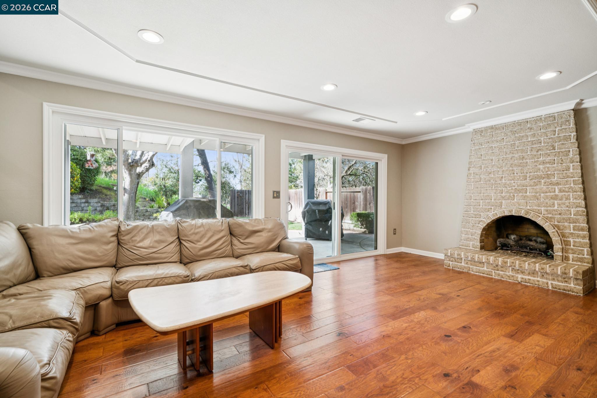 Detail Gallery Image 25 of 35 For 1014 Veterans Ct, Martinez,  CA 94553 - 3 Beds | 2/1 Baths