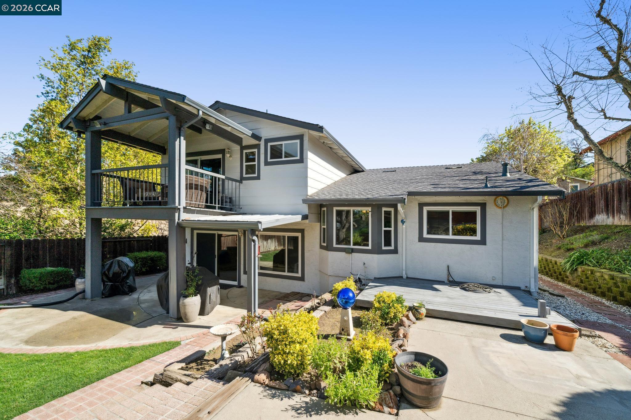 Detail Gallery Image 29 of 35 For 1014 Veterans Ct, Martinez,  CA 94553 - 3 Beds | 2/1 Baths