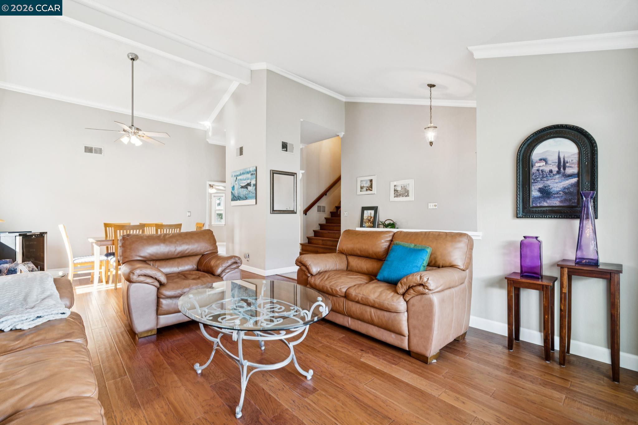 Detail Gallery Image 5 of 35 For 1014 Veterans Ct, Martinez,  CA 94553 - 3 Beds | 2/1 Baths