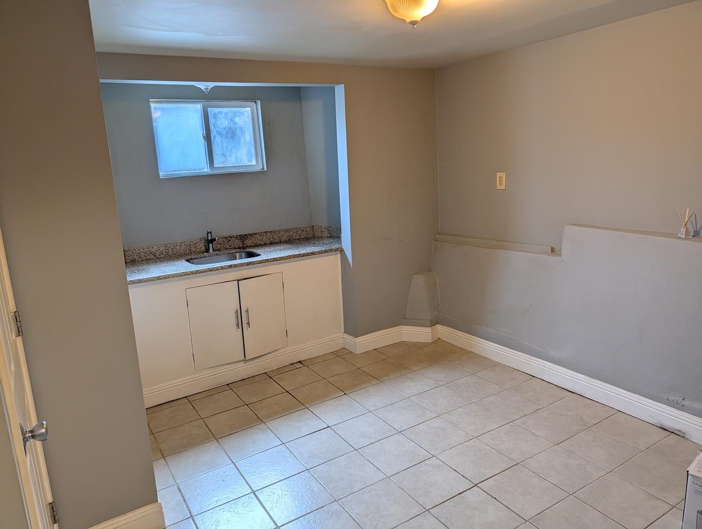 Detail Gallery Image 13 of 38 For 286 Sagamore St, San Francisco,  CA 94112 - 4 Beds | 3 Baths