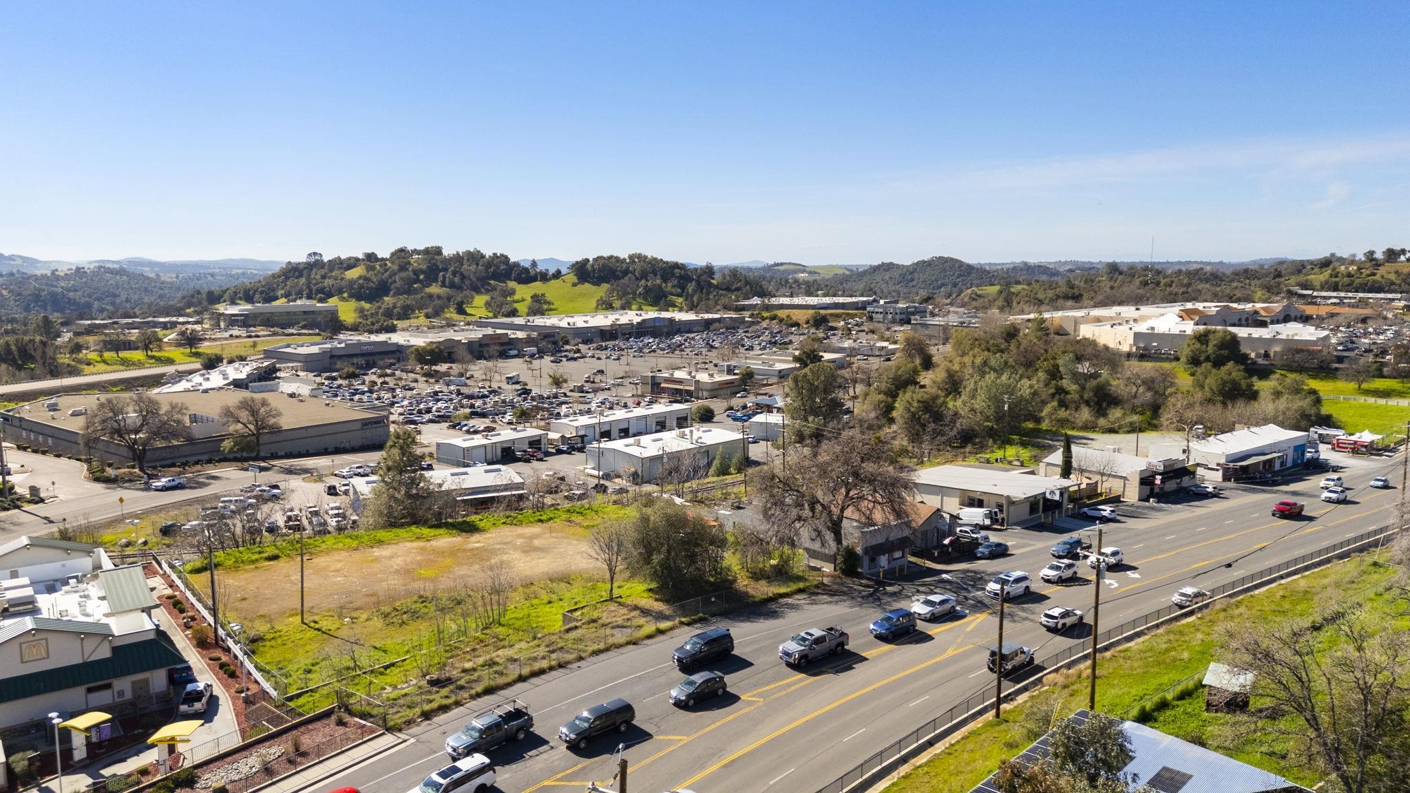 Detail Gallery Image 12 of 21 For 1255 Mono Way, Sonora,  CA 95370 - – Beds | – Baths