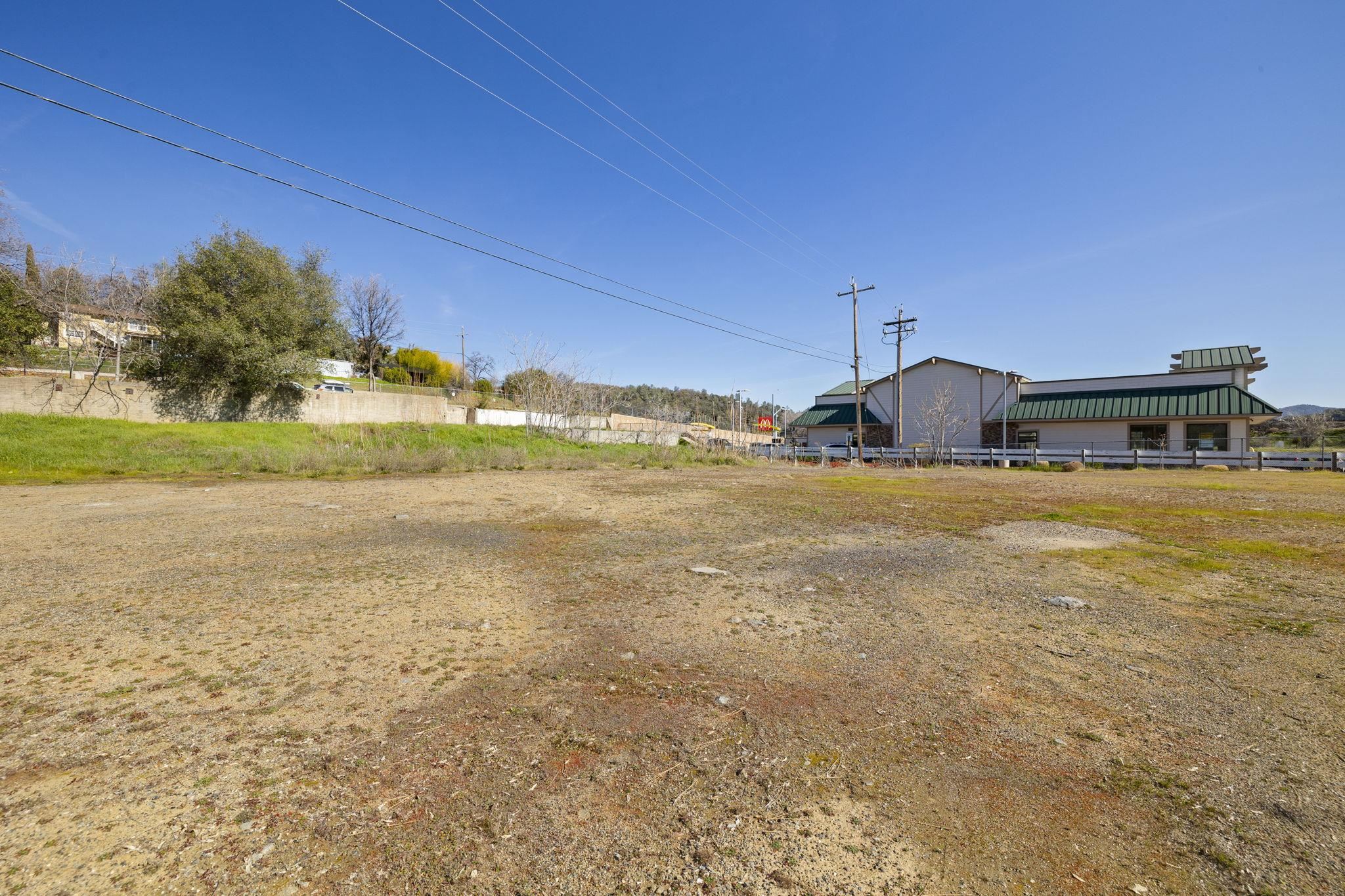 Detail Gallery Image 3 of 21 For 1255 Mono Way, Sonora,  CA 95370 - – Beds | – Baths