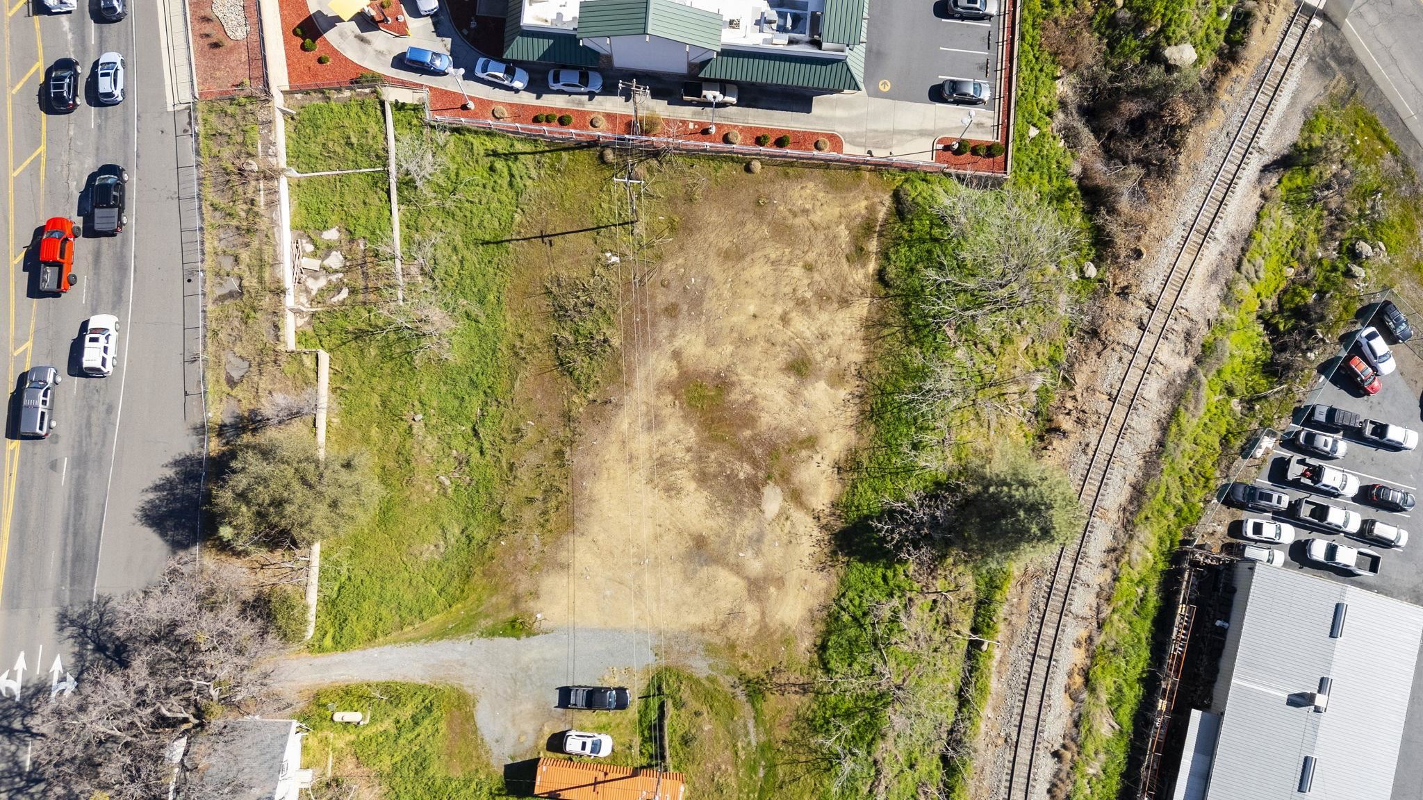 Detail Gallery Image 8 of 21 For 1255 Mono Way, Sonora,  CA 95370 - – Beds | – Baths