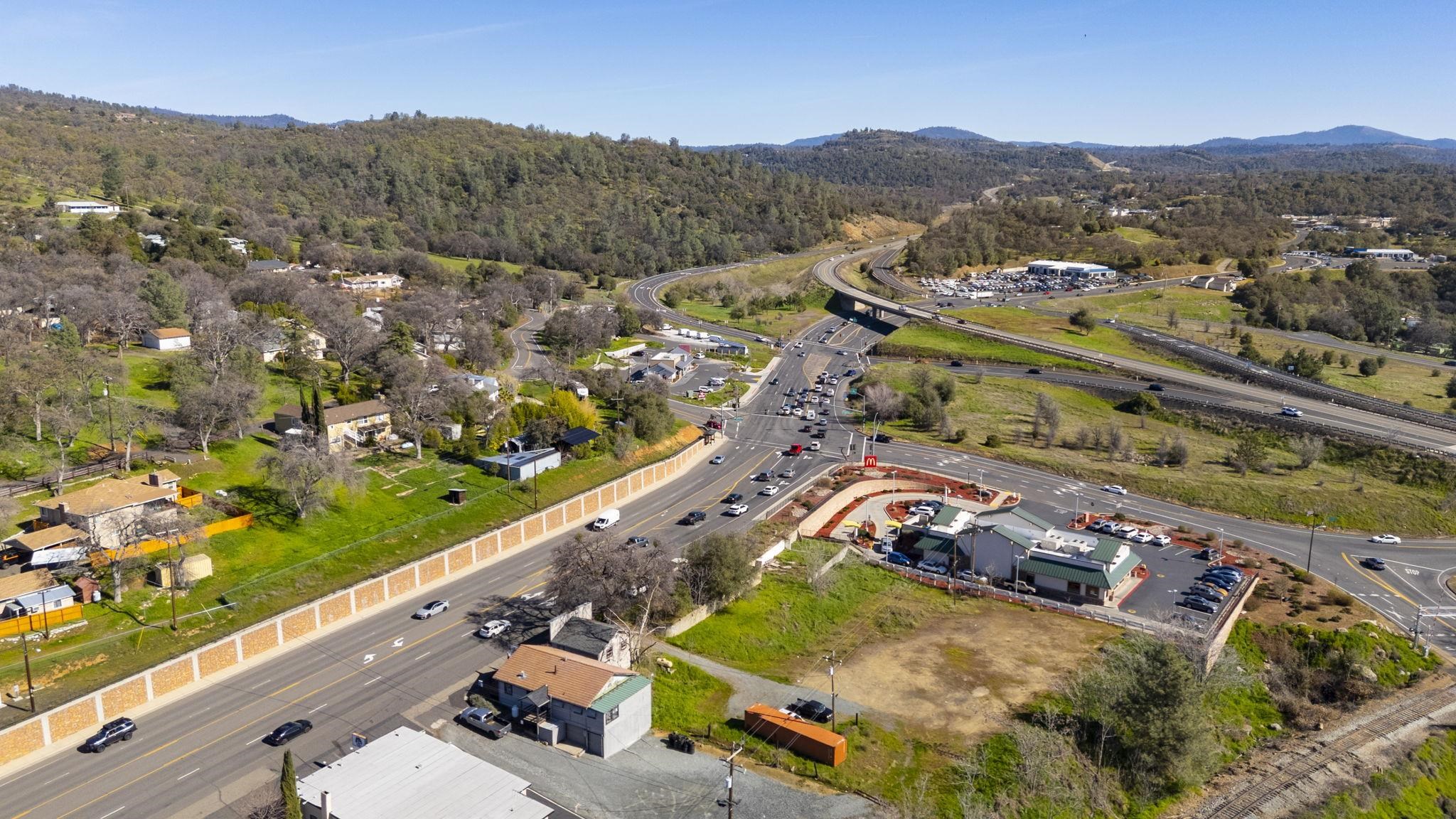 Detail Gallery Image 9 of 21 For 1255 Mono Way, Sonora,  CA 95370 - – Beds | – Baths