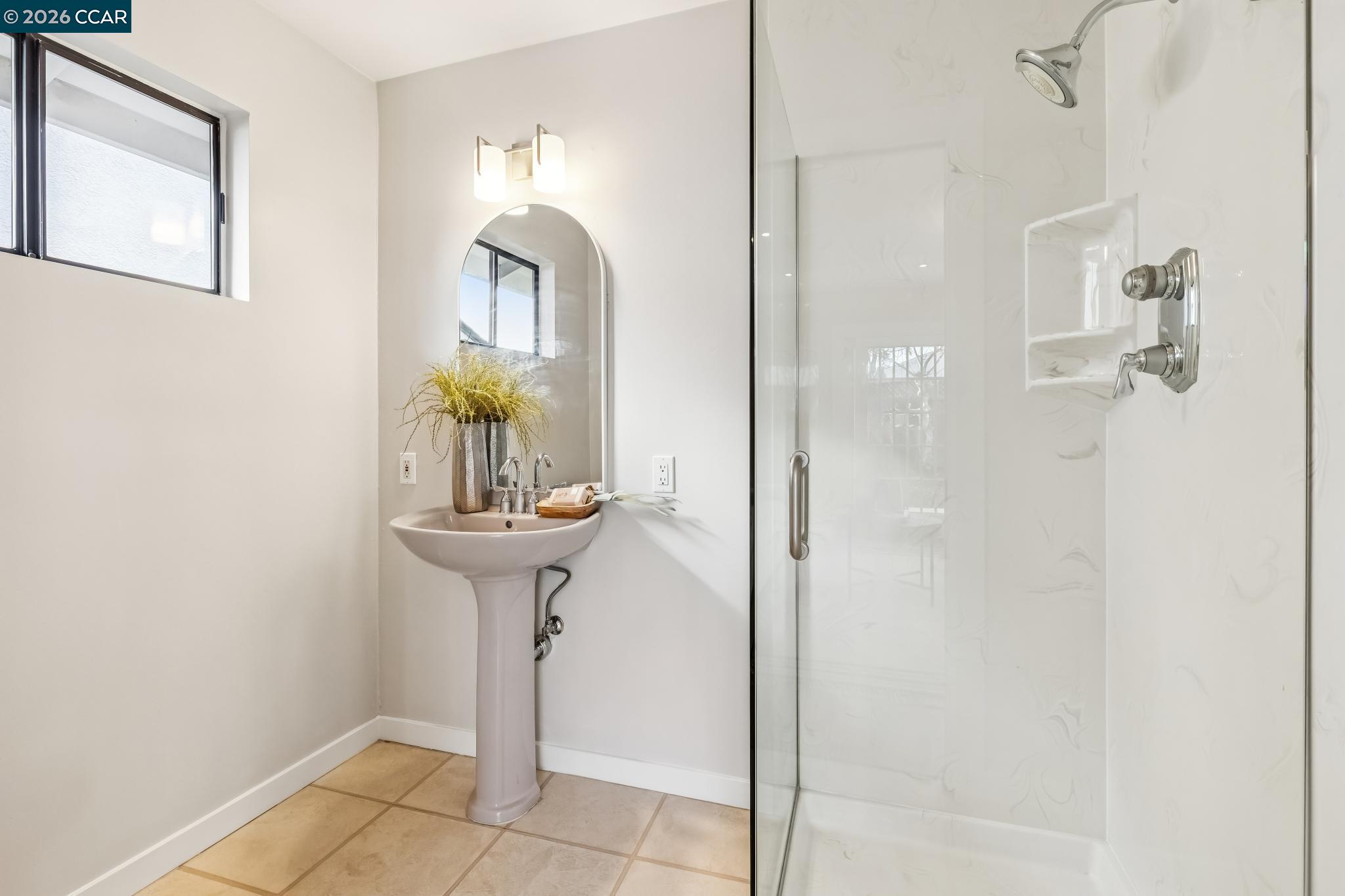 Detail Gallery Image 29 of 47 For 113 Adria Dr, Pleasant Hill,  CA 94523 - 4 Beds | 3 Baths