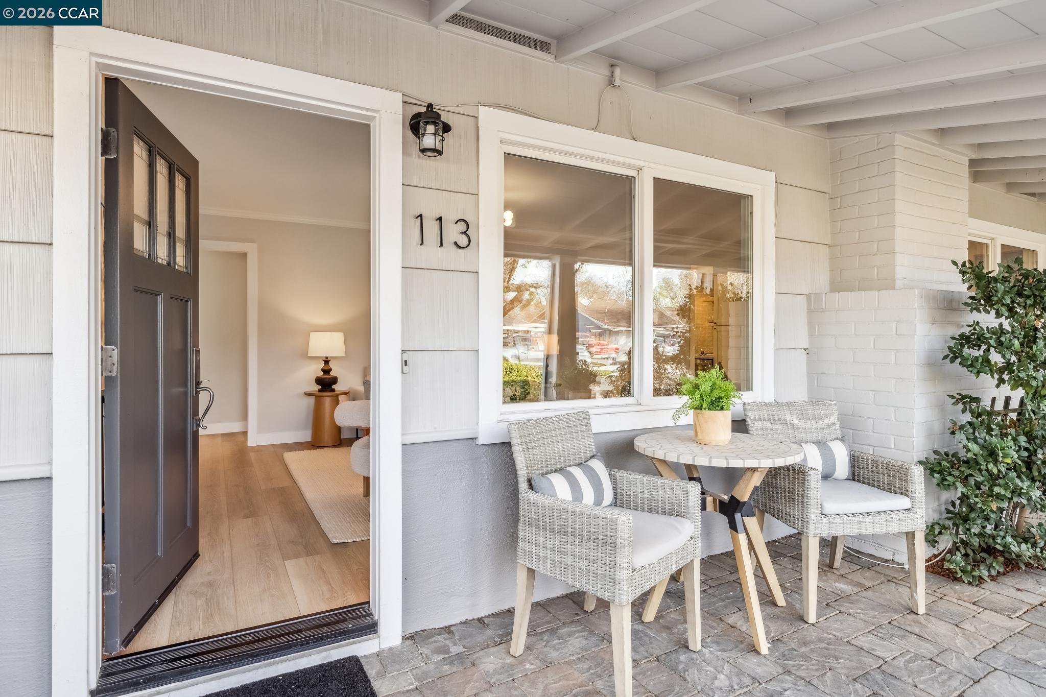 Detail Gallery Image 6 of 47 For 113 Adria Dr, Pleasant Hill,  CA 94523 - 4 Beds | 3 Baths