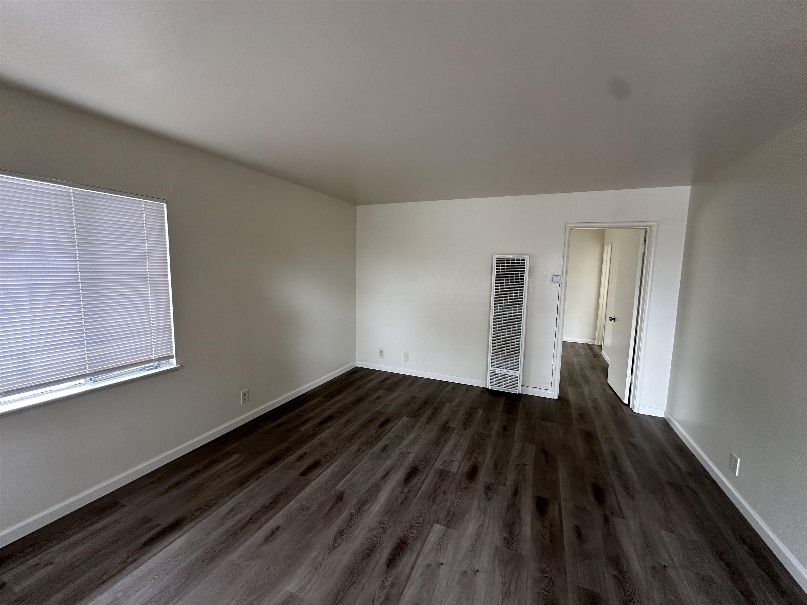 Detail Gallery Image 10 of 11 For 2550 35th Ave, Oakland,  CA 94601 - – Beds | – Baths