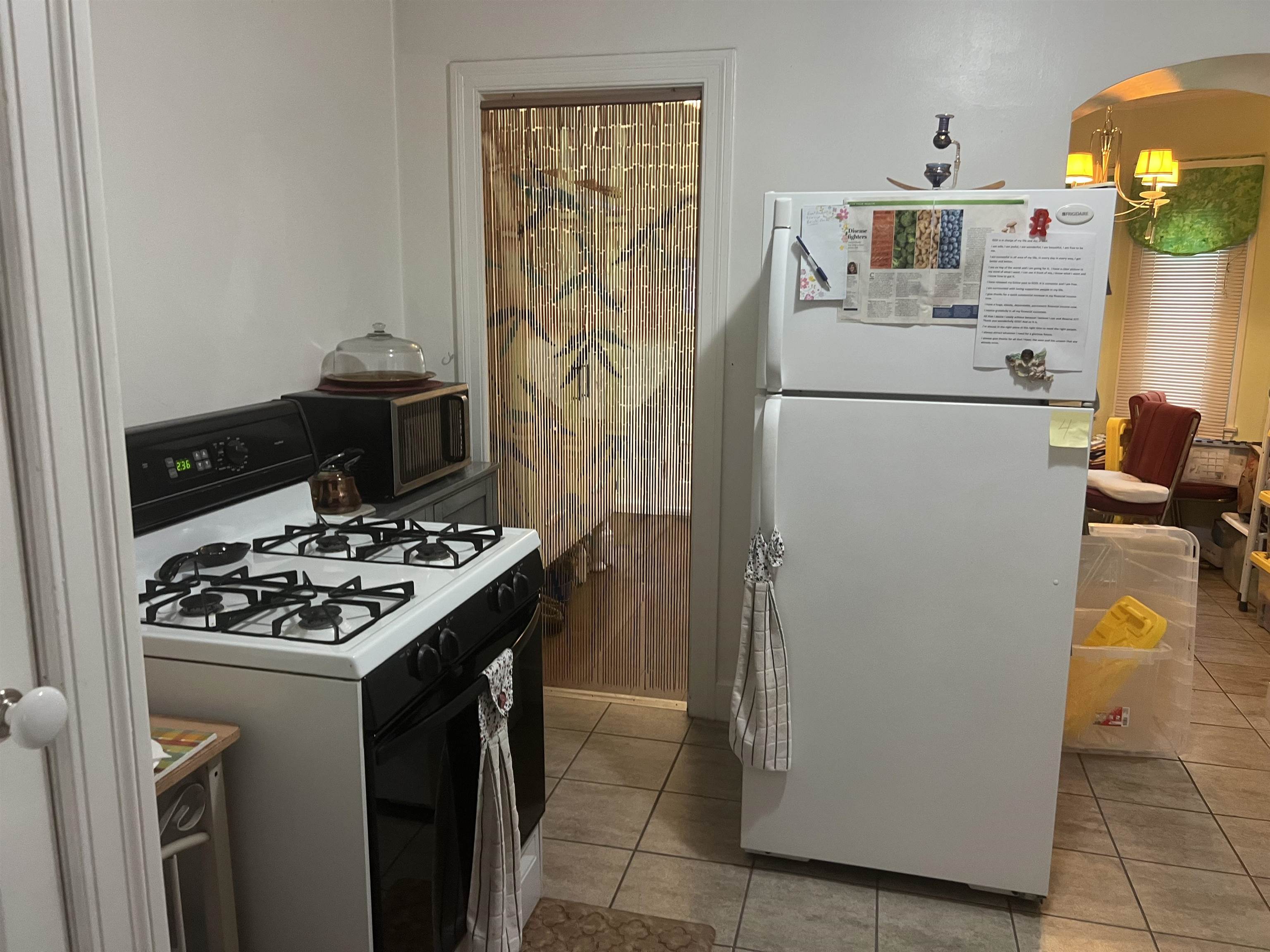 Detail Gallery Image 5 of 16 For 3118 60th Ave, Oakland,  CA 94605 - 2 Beds | 1 Baths