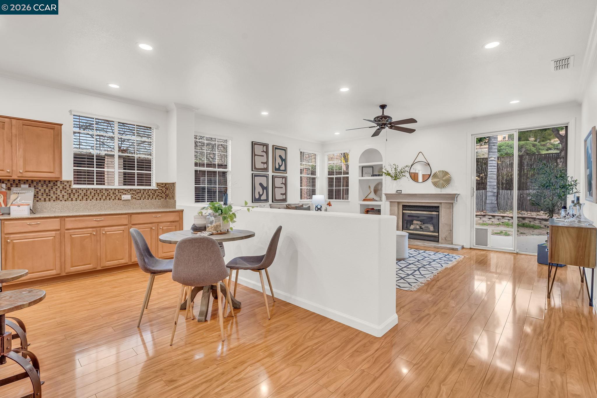 Detail Gallery Image 16 of 49 For 598 Falls Way, Fairfield,  CA 94534 - 3 Beds | 2 Baths