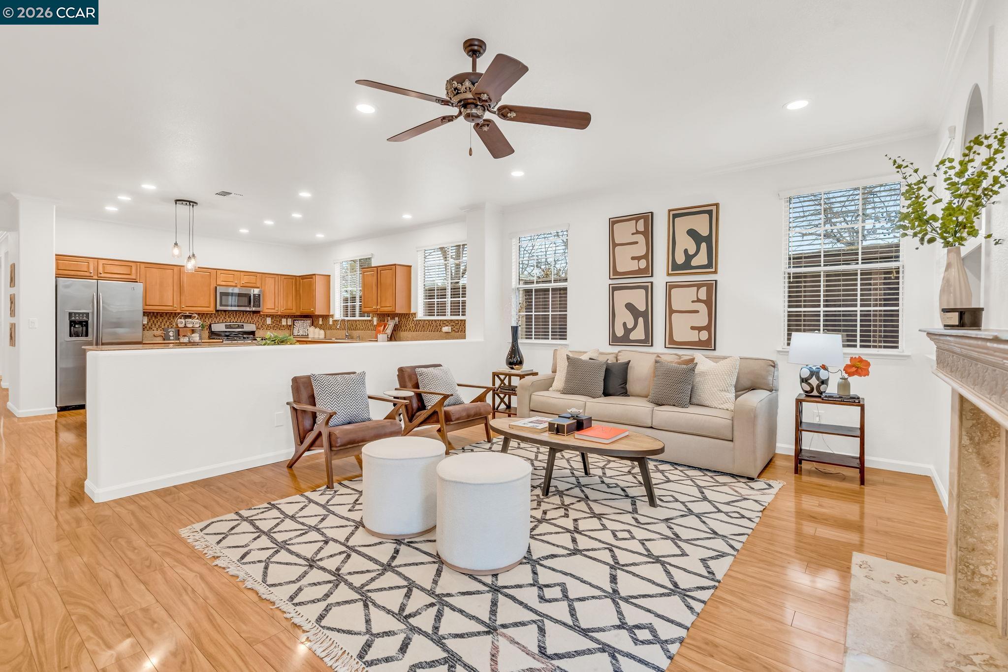 Detail Gallery Image 18 of 49 For 598 Falls Way, Fairfield,  CA 94534 - 3 Beds | 2 Baths