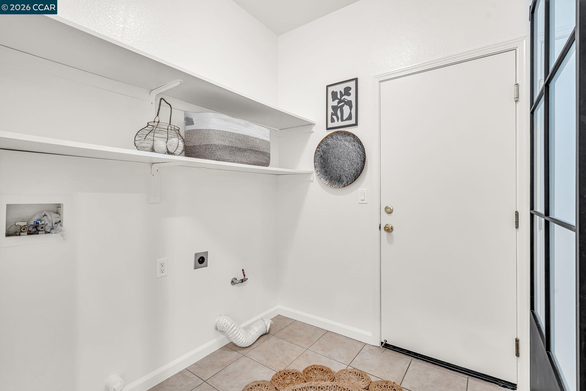 Detail Gallery Image 35 of 49 For 598 Falls Way, Fairfield,  CA 94534 - 3 Beds | 2 Baths