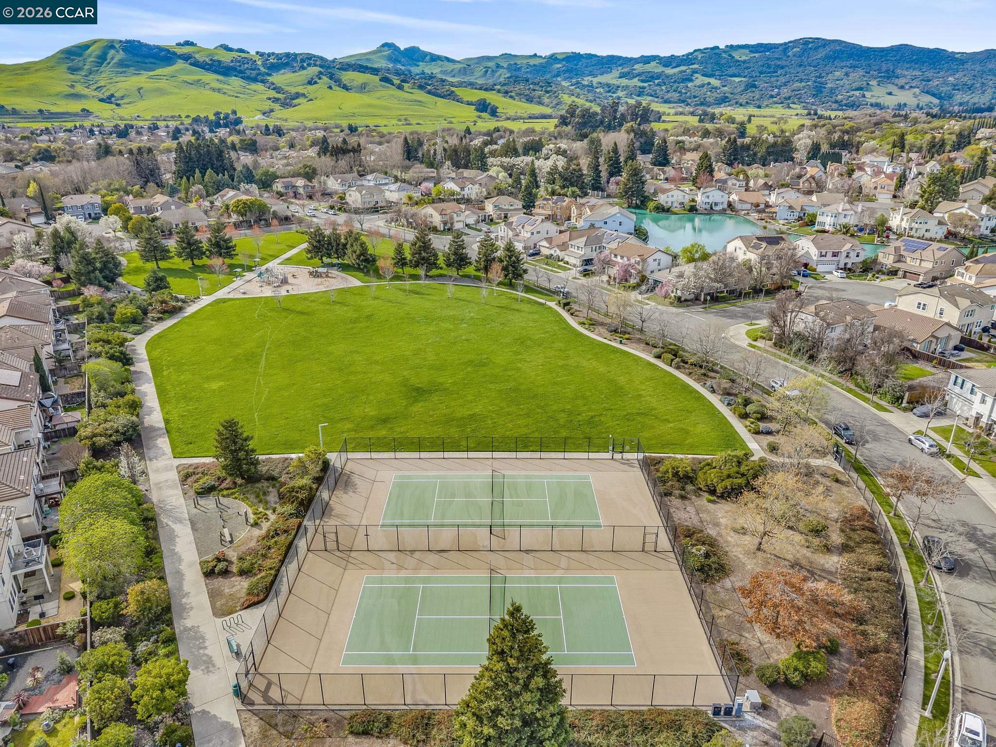 Detail Gallery Image 44 of 49 For 598 Falls Way, Fairfield,  CA 94534 - 3 Beds | 2 Baths