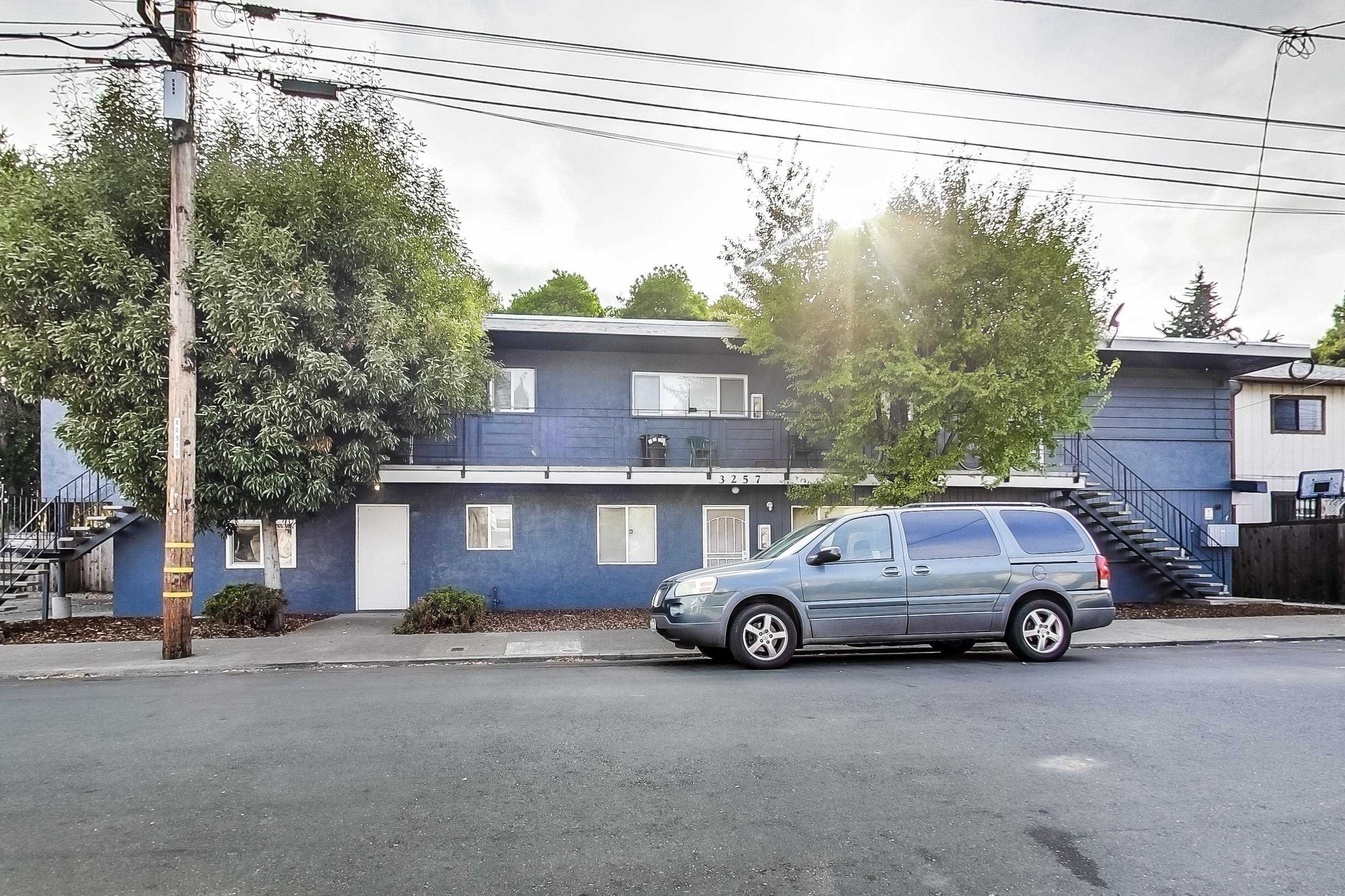 Detail Gallery Image 2 of 39 For 3257 Delaware St, Oakland,  CA 94602 - – Beds | – Baths