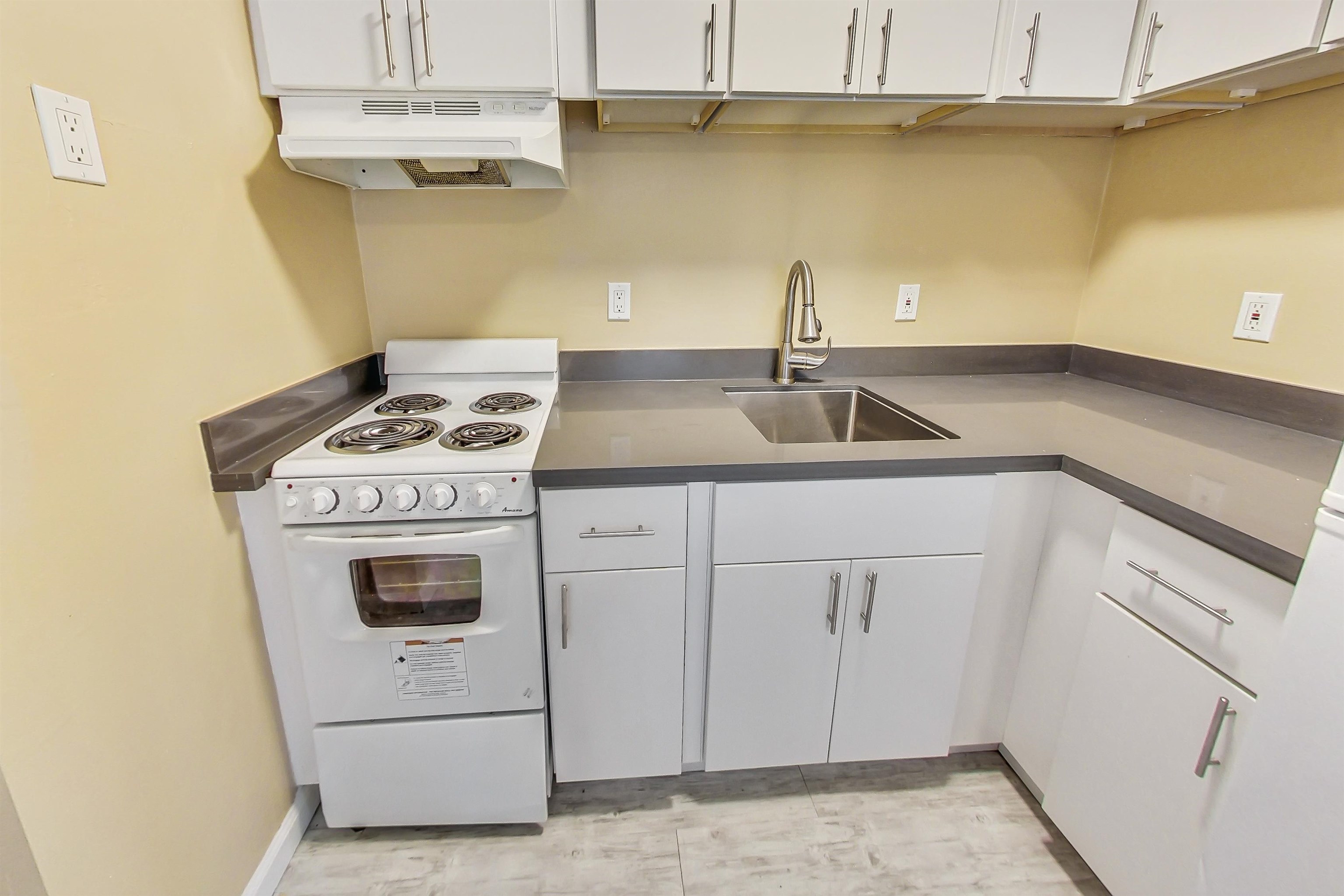 Detail Gallery Image 15 of 39 For 3257 Delaware St, Oakland,  CA 94602 - – Beds | – Baths