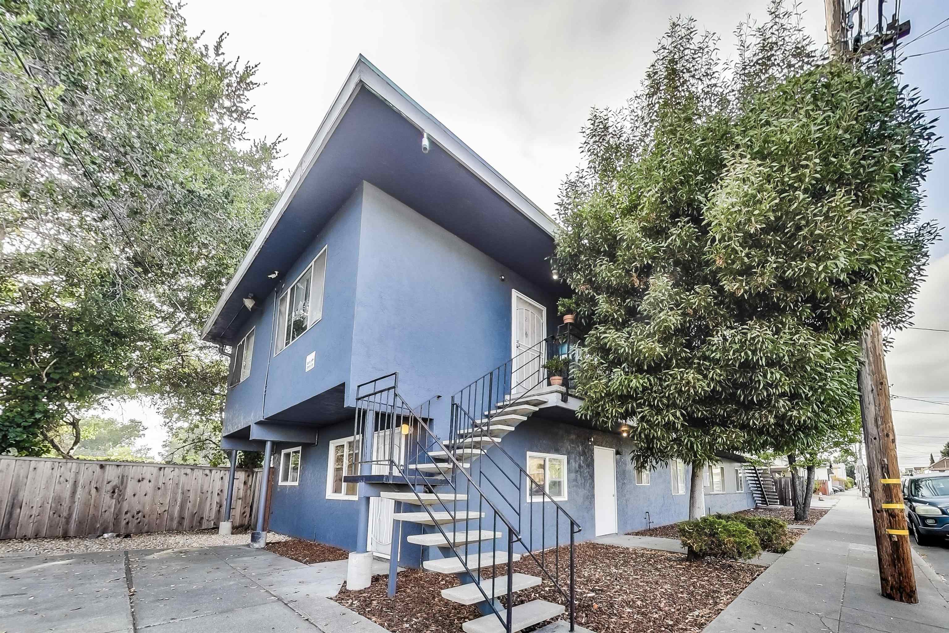 Detail Gallery Image 4 of 39 For 3257 Delaware St, Oakland,  CA 94602 - – Beds | – Baths