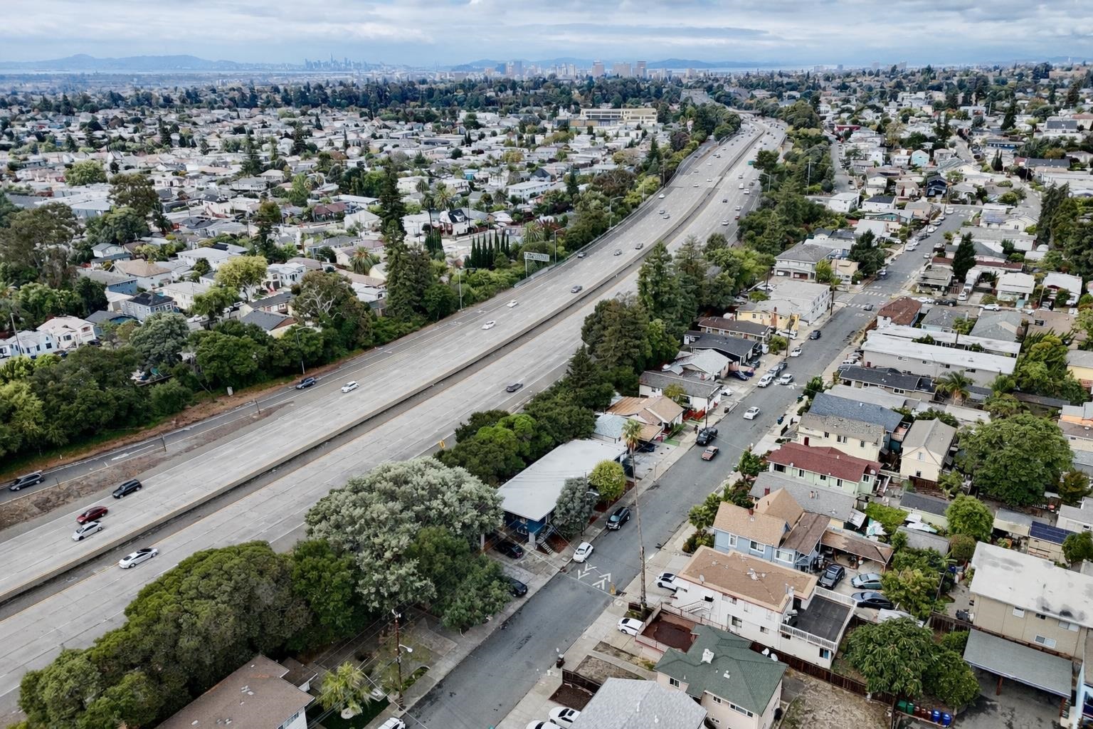 Detail Gallery Image 8 of 39 For 3257 Delaware St, Oakland,  CA 94602 - – Beds | – Baths