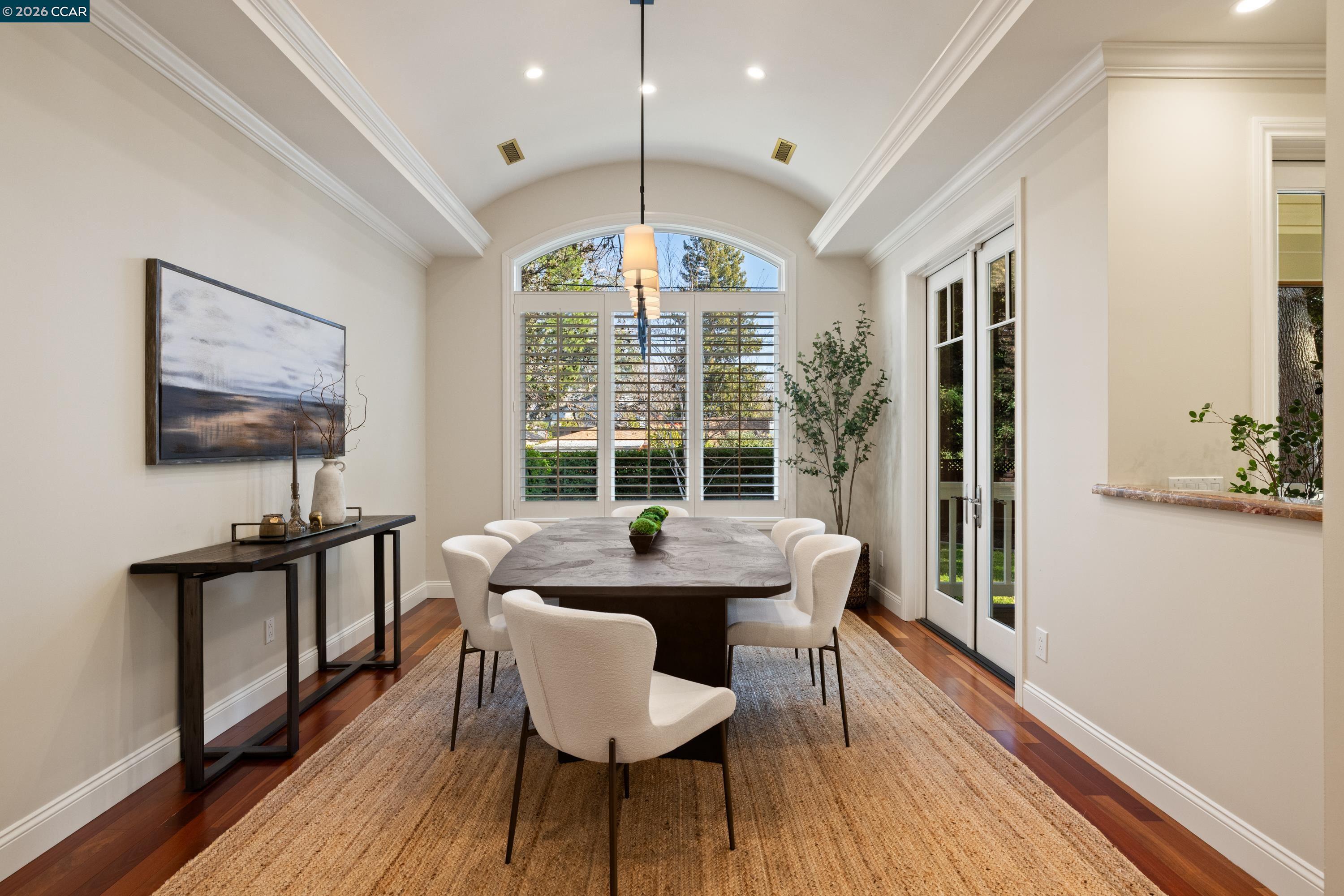 Detail Gallery Image 11 of 60 For 1910 Glenhaven Ave, Walnut Creek,  CA 94595 - 5 Beds | 3/3 Baths