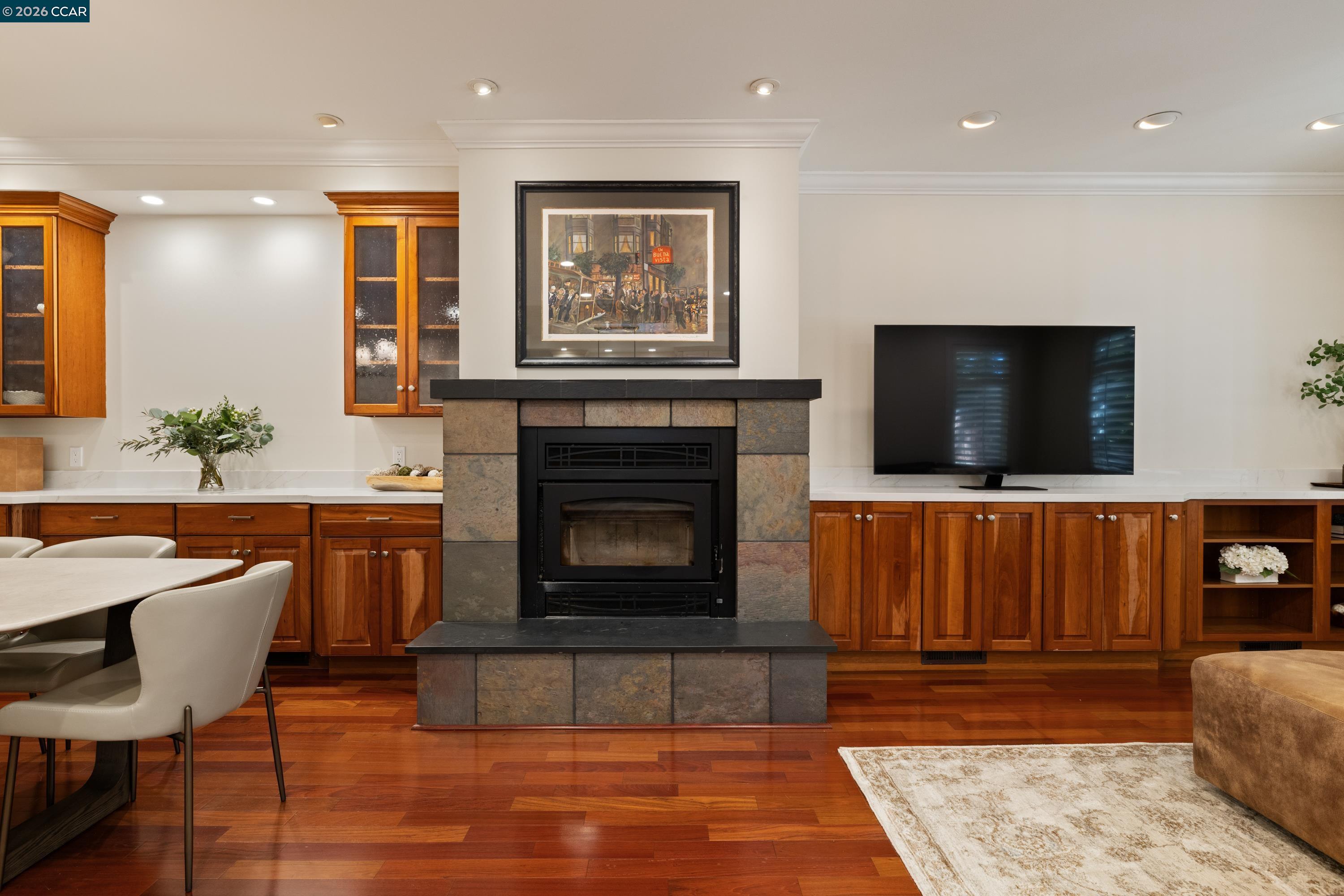 Detail Gallery Image 16 of 60 For 1910 Glenhaven Ave, Walnut Creek,  CA 94595 - 5 Beds | 3/3 Baths