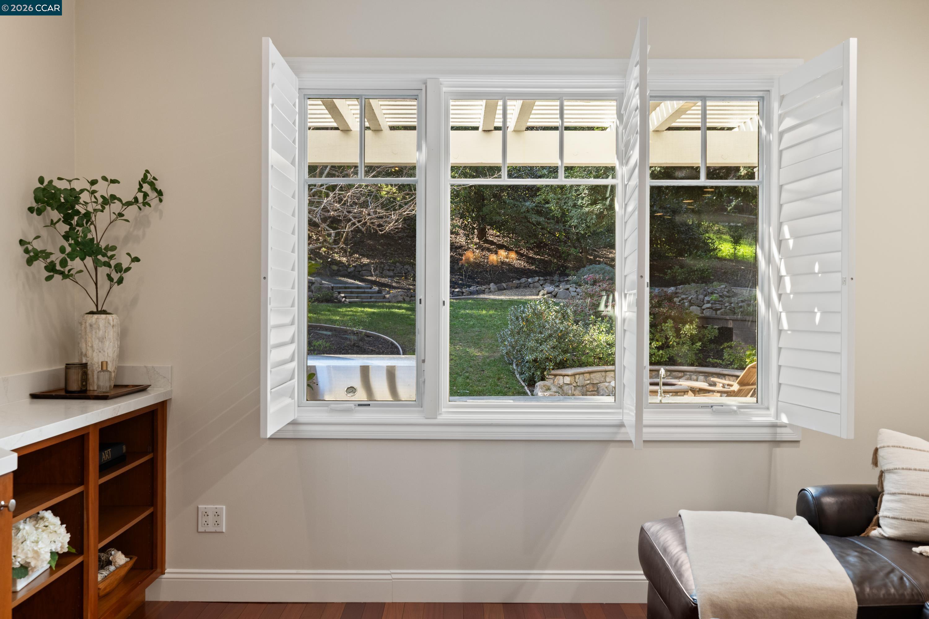 Detail Gallery Image 18 of 60 For 1910 Glenhaven Ave, Walnut Creek,  CA 94595 - 5 Beds | 3/3 Baths